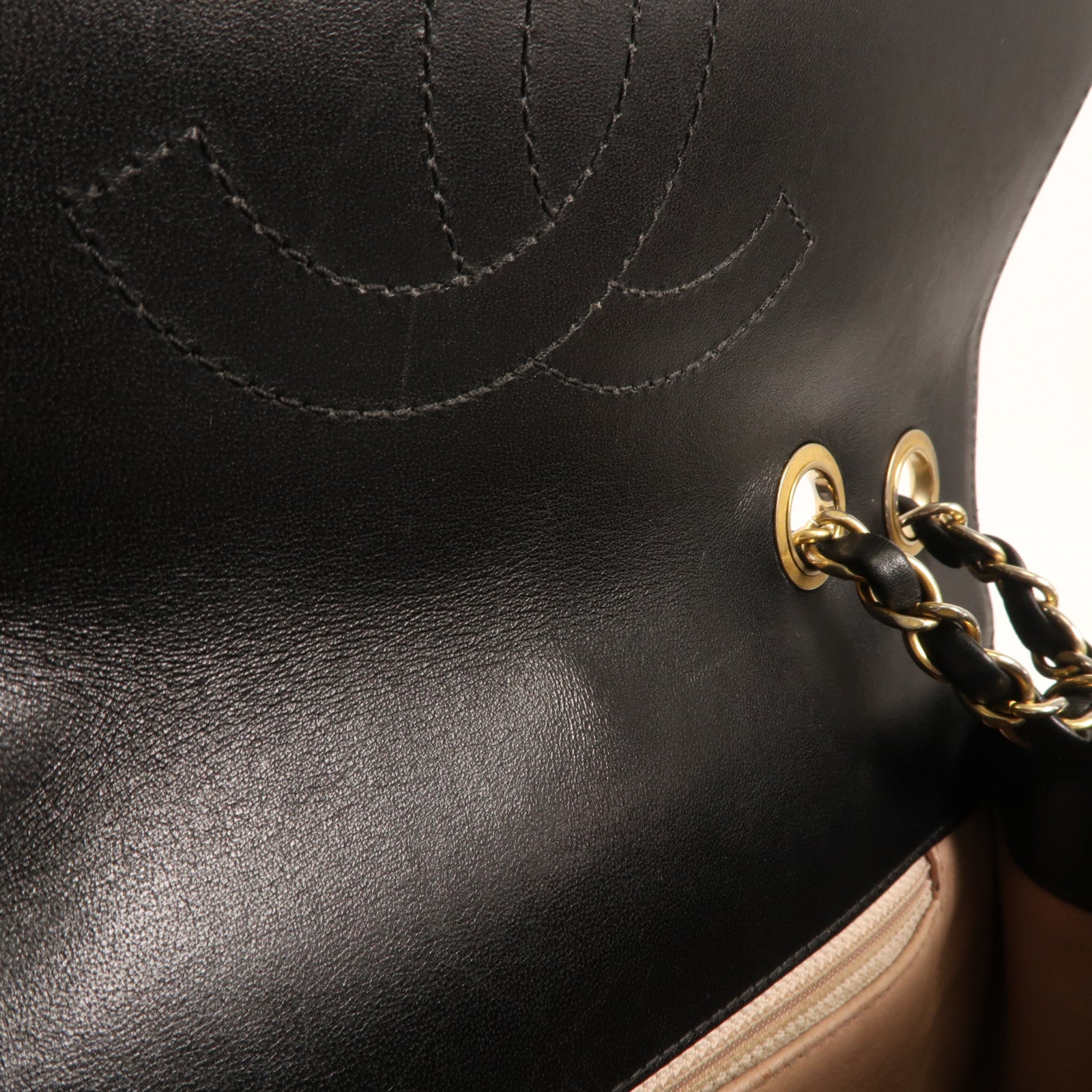CHANEL 牛皮皮革Chain Shoulder金扣鏈帶肩背袋