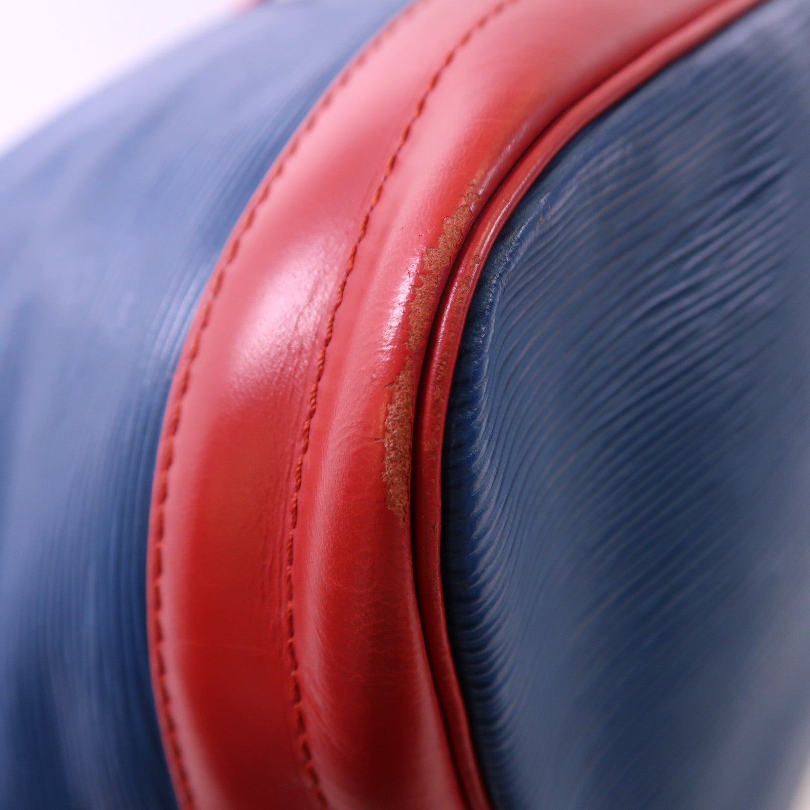 LOUIS VUITTON Epi Noe金扣肩背袋