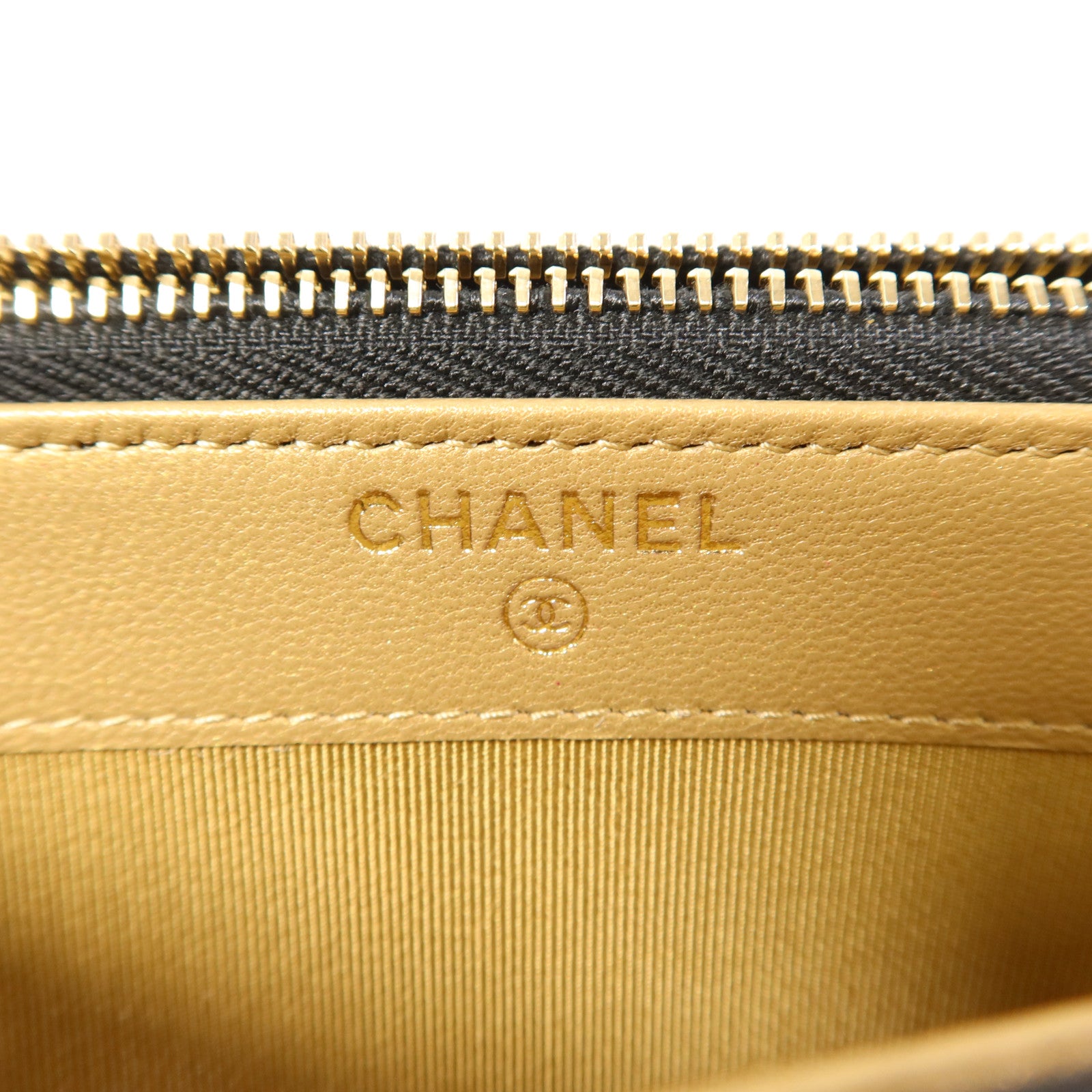 CHANEL 牛皮皮革Wallet On Chain金扣鏈帶肩背袋