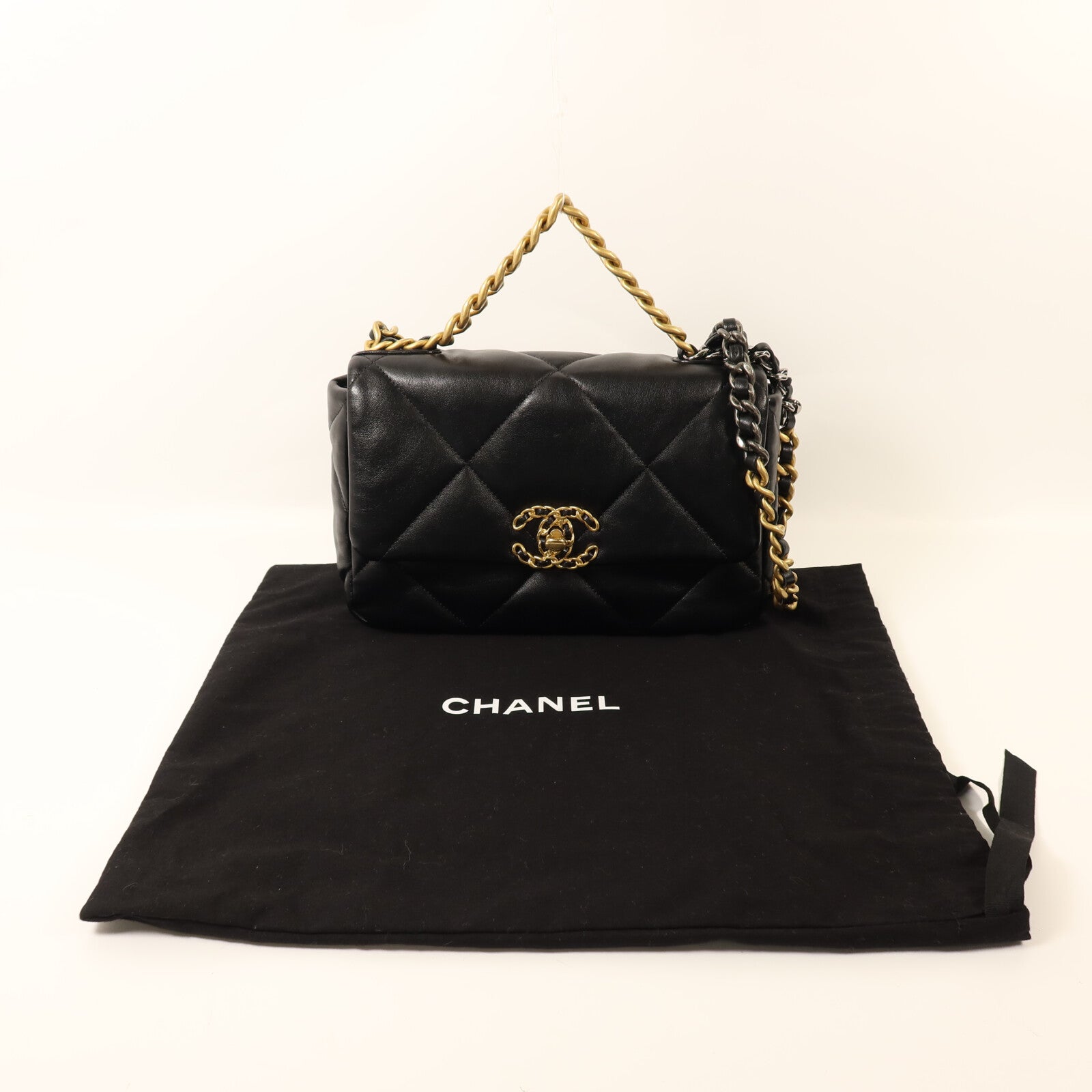 CHANEL 羊皮皮革C19 Small鏈帶肩背袋