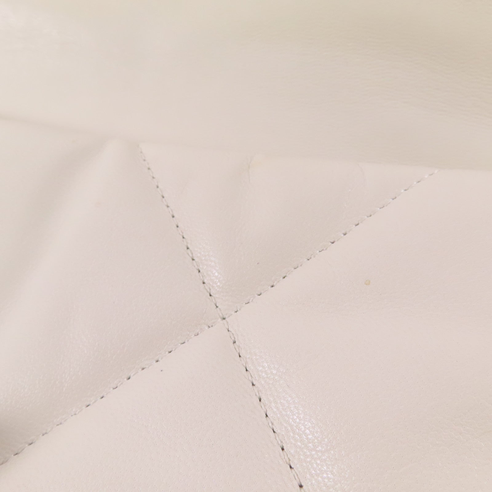 CHANEL 【激減優惠】羊皮皮革Chanel 19鏈帶手挽肩背兩用袋