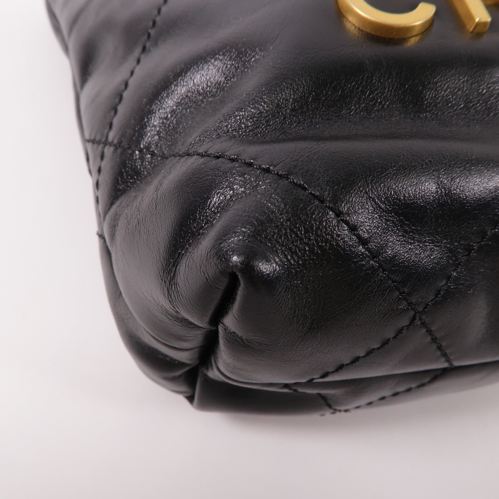 CHANEL 牛皮皮革Chanel 22 Mini鏈帶肩背袋