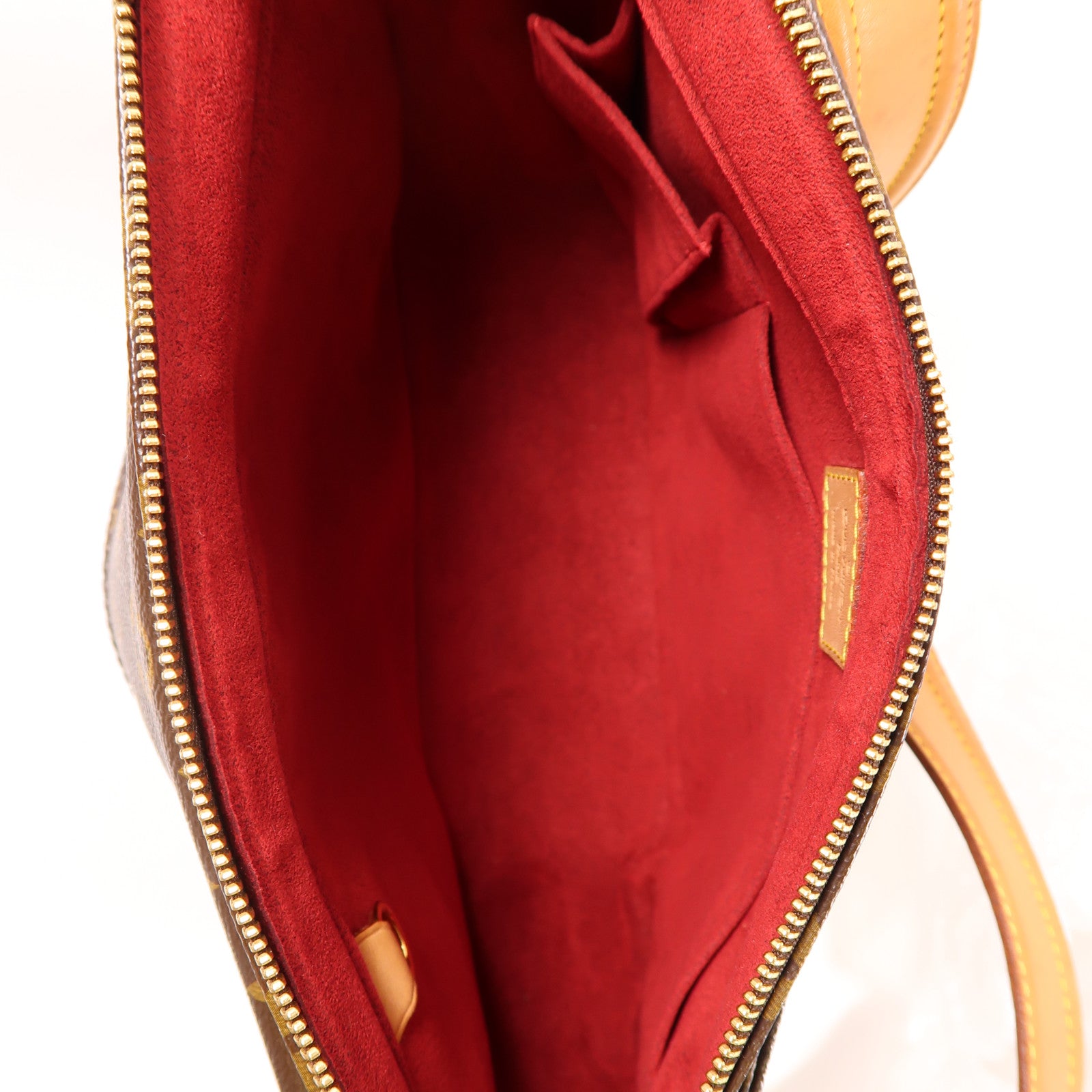 LOUIS VUITTON Monogram Viva Cite GM金扣肩背袋啡色 21 results are available, use up and down arrow keys to navigate.