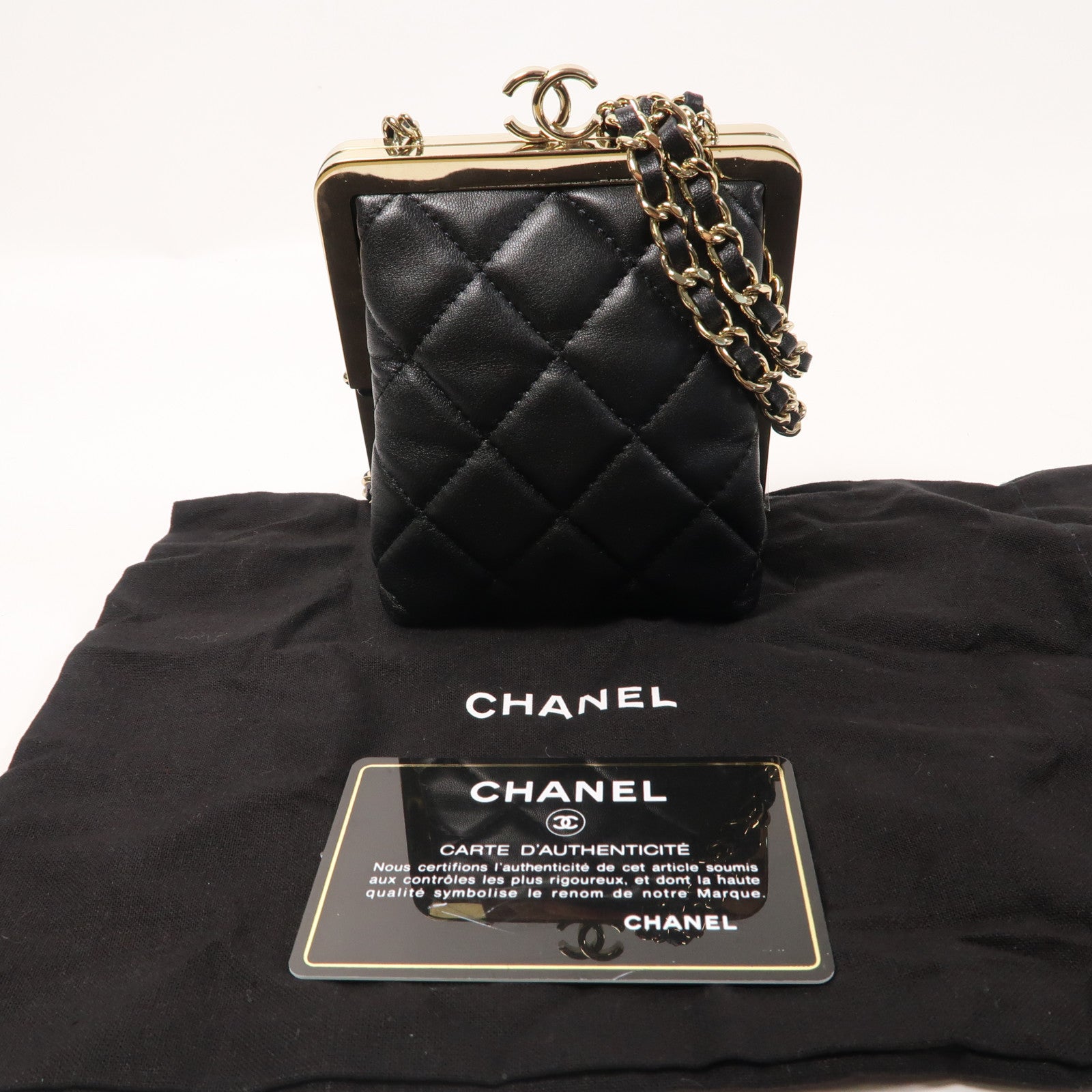 CHANEL 菱格皮革Chain Clutch金扣肩背袋黑色
