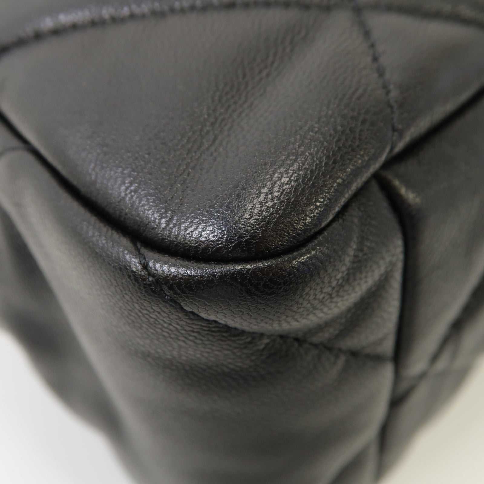 CHANEL 菱格羊皮皮革Chanel 19 Chain Shoulder金扣/銀扣鏈帶手挽肩背兩用袋黑色