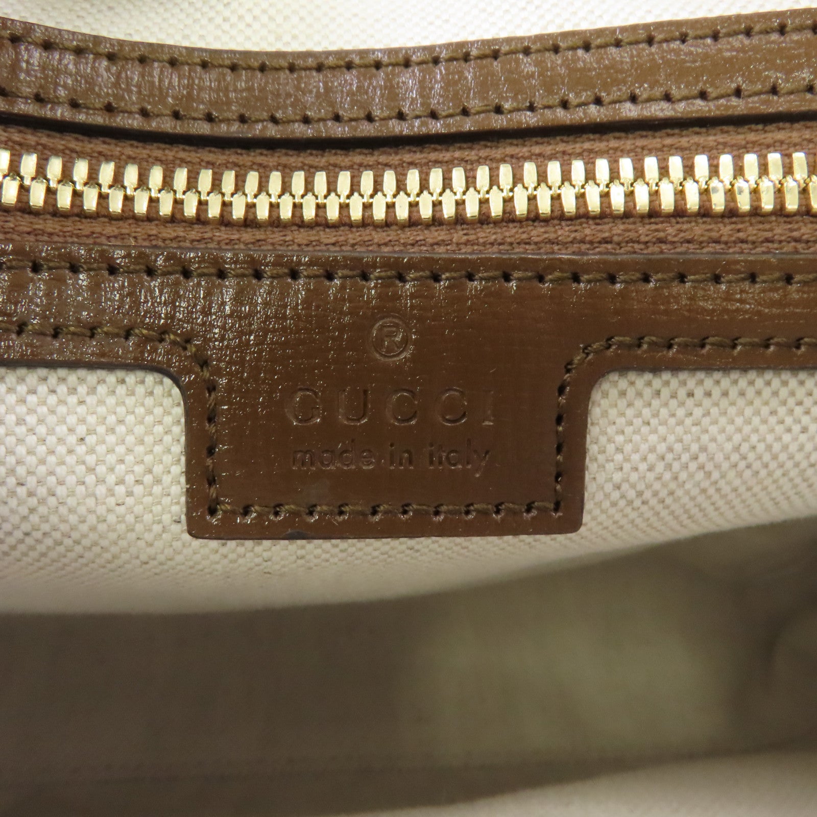 GUCCI 塗層帆布Interlocking G Bag金扣肩背袋啡色