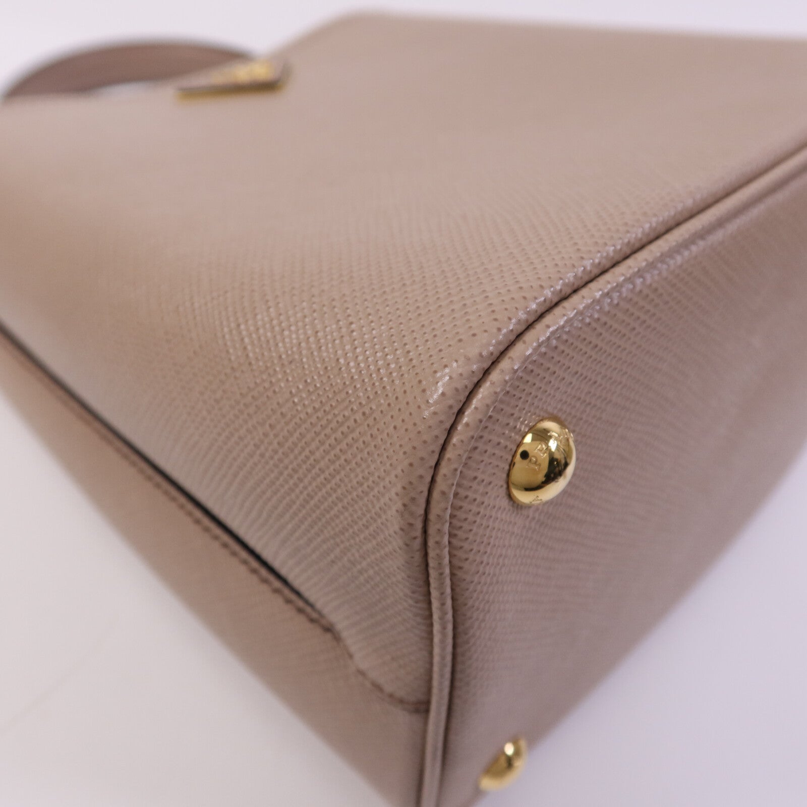 PRADA Saffiano皮革Panier金扣手挽肩背兩用袋