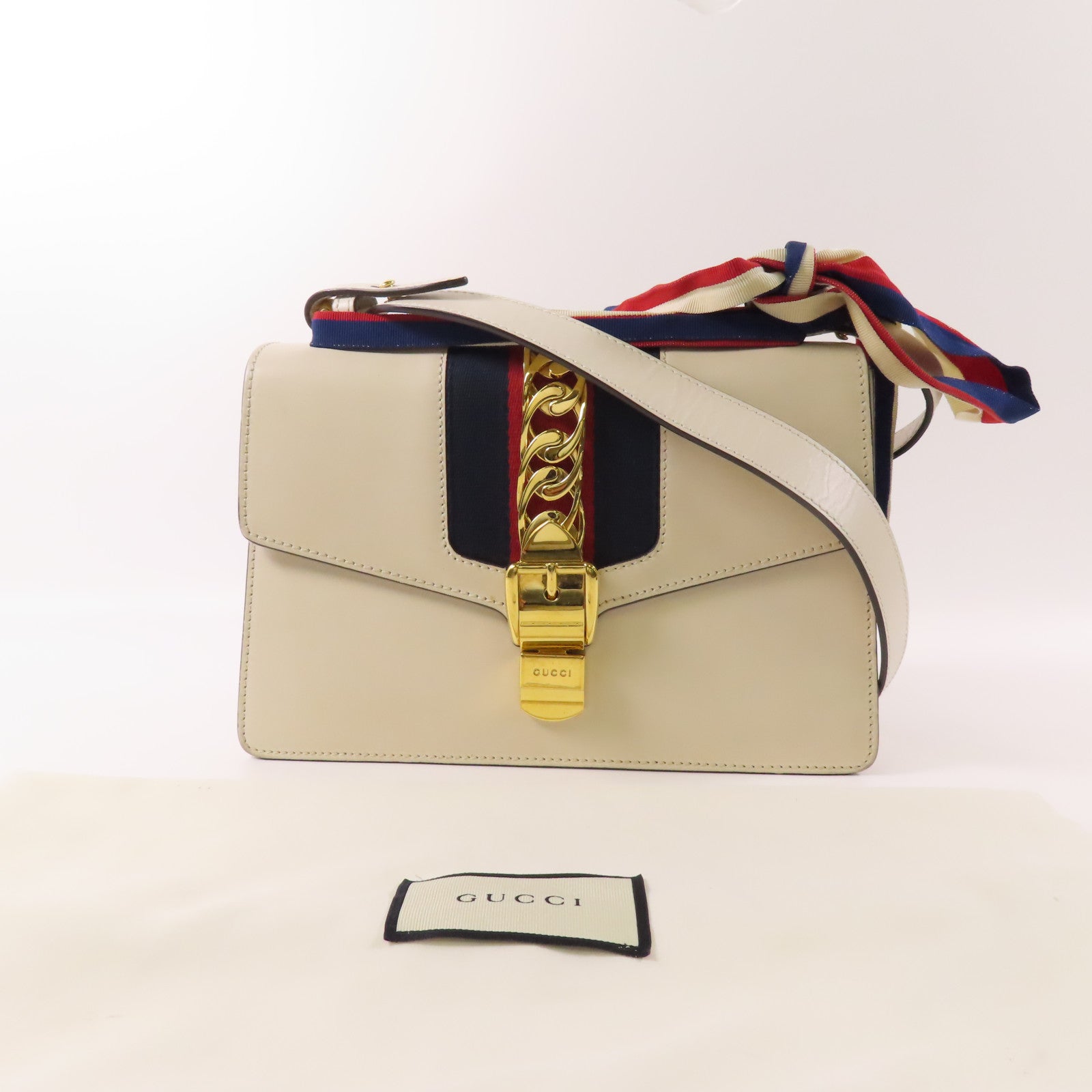GUCCI 牛皮皮革Sylvie金扣肩背袋