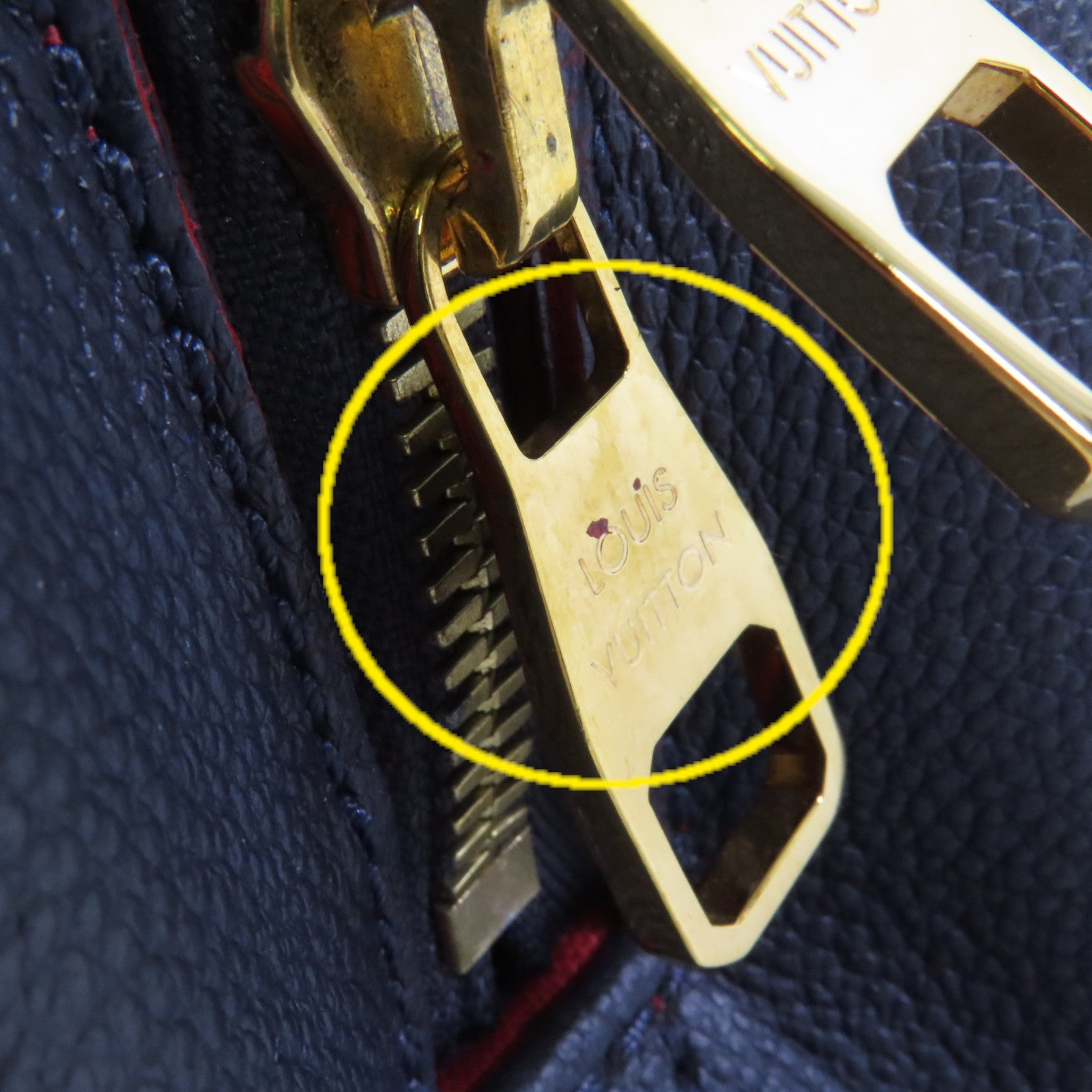 LOUIS VUITTON Monogram Empreinte Montaigne BB金扣手挽袋