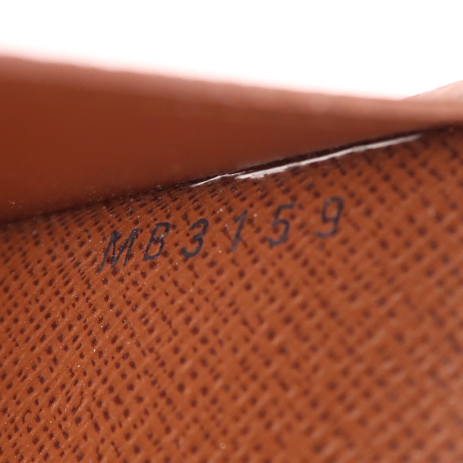 LOUIS VUITTON Monogram Passport Case護照套