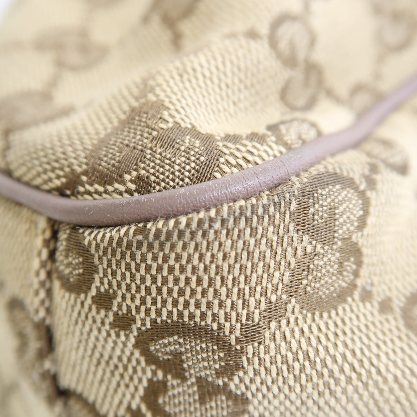 GUCCI 帆布Sukey Tote金扣手挽袋棕色