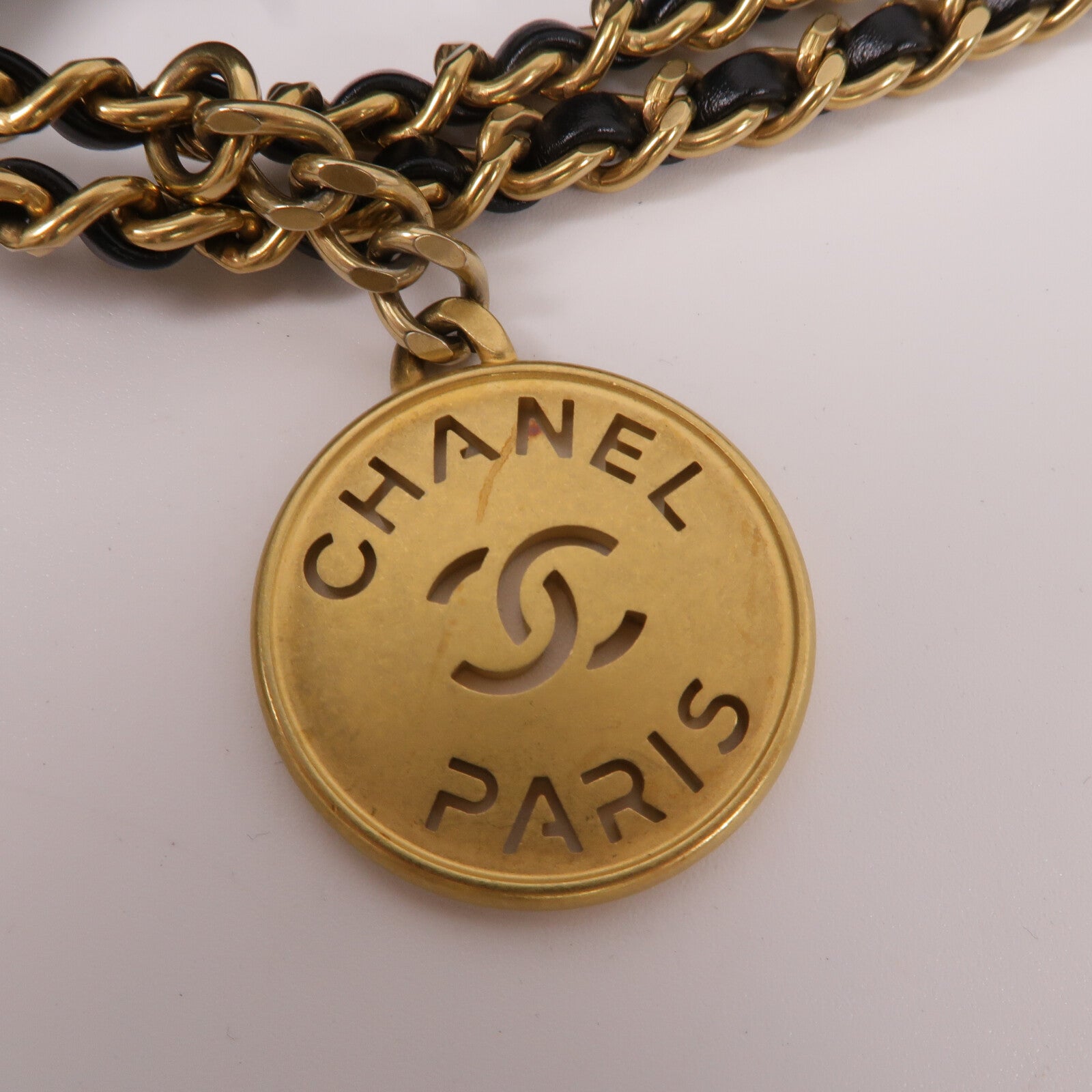 CHANEL 牛皮皮革Chanel 22 Mini鏈帶肩背袋