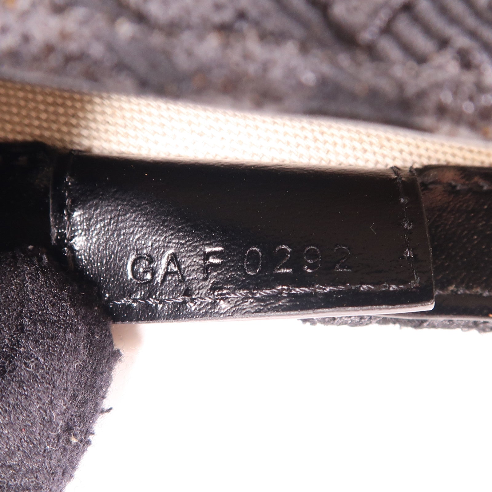 GIVENCHY 牛皮皮革/布料Cut Out Bag金扣肩背袋