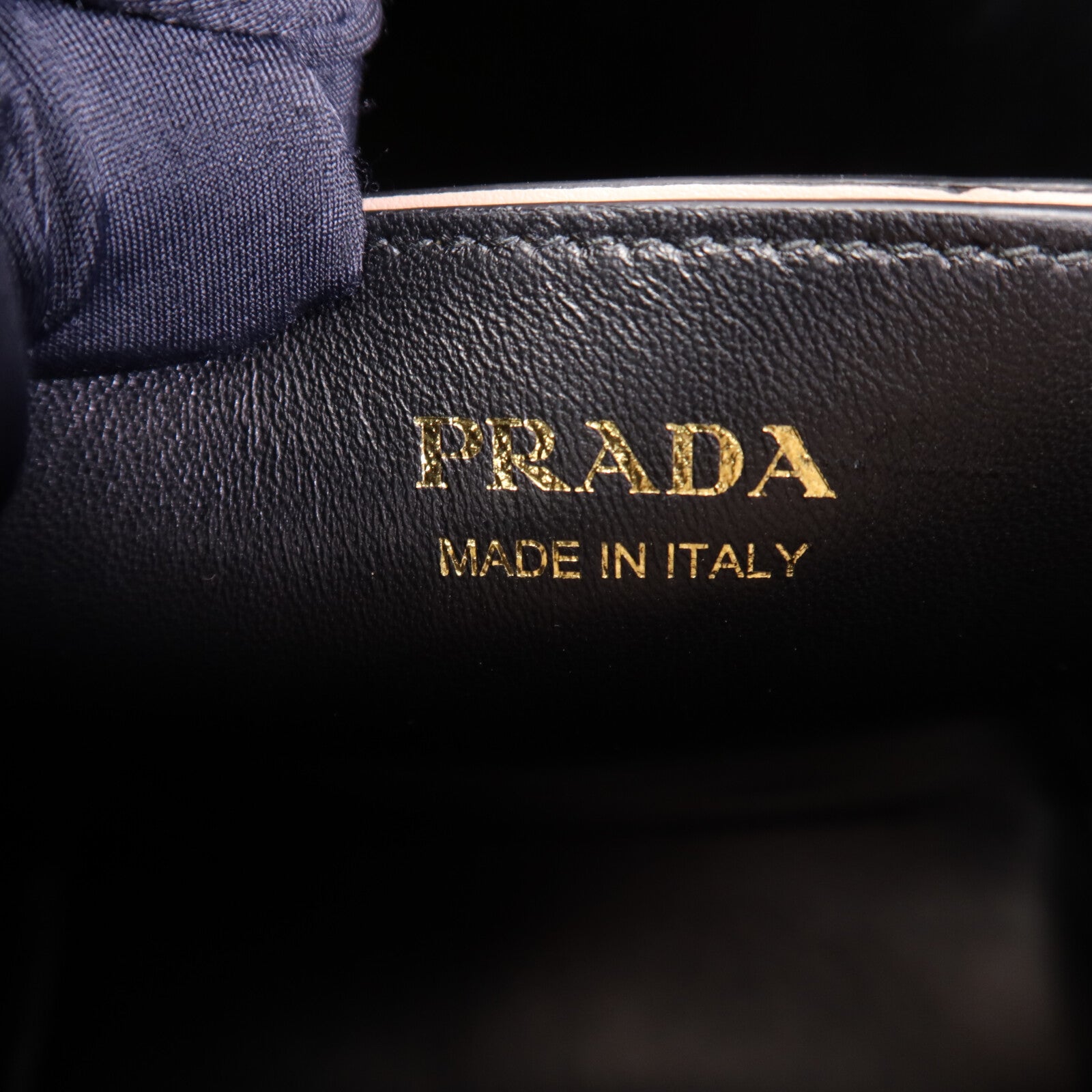 PRADA Saffiano皮革Panier金扣手挽肩背兩用袋