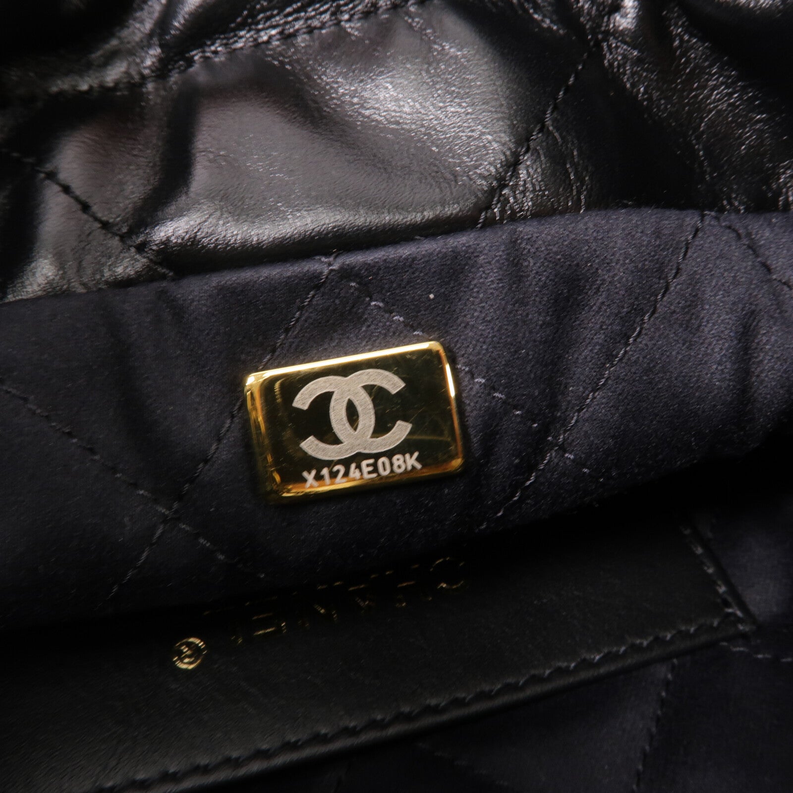 CHANEL 牛皮皮革Chanel 22 Mini鏈帶肩背袋