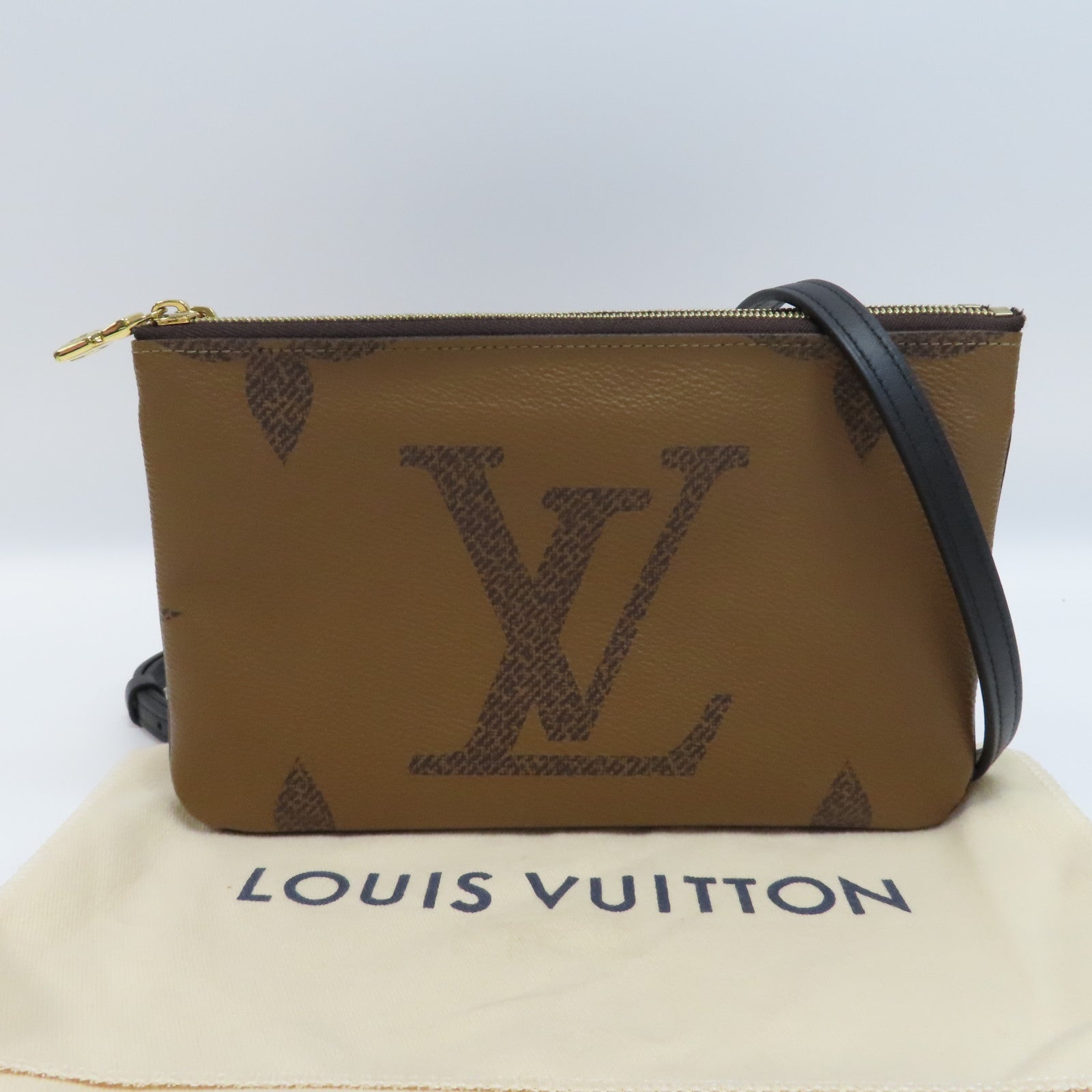 LOUIS VUITTON Monogram Giant Reverse Pochette Double Zip金扣肩背袋啡色