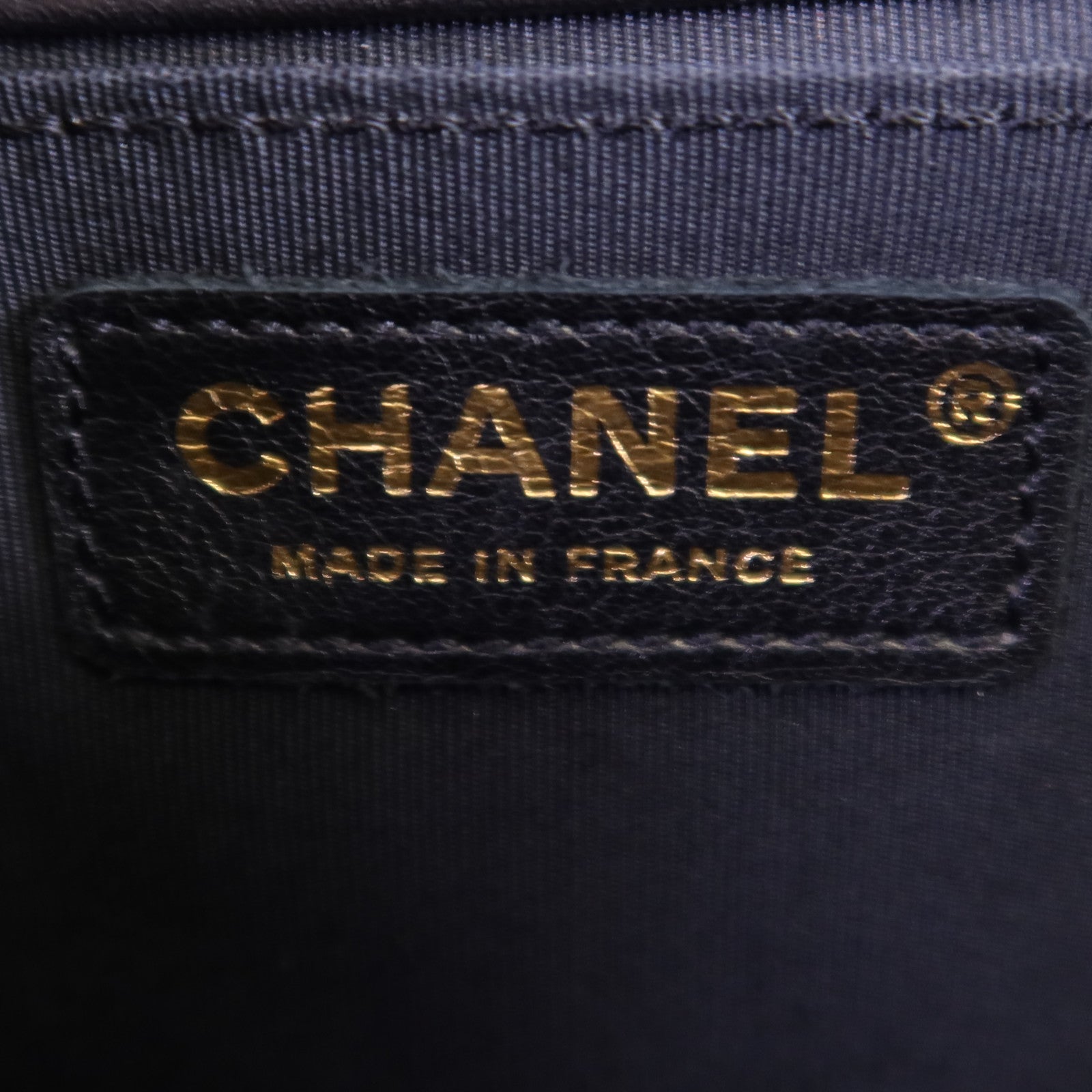 CHANEL 羊皮皮革Boy 25金扣鏈帶肩背袋