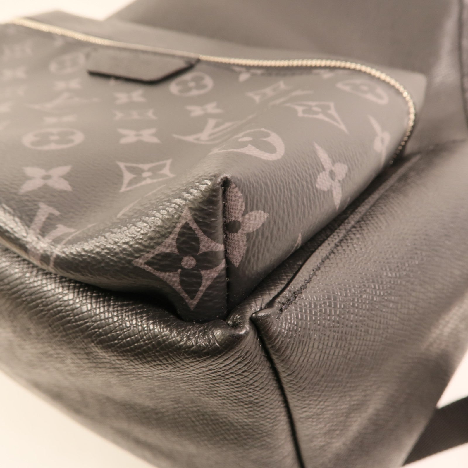 LOUIS VUITTON Taigarama Discovery Backpack銀扣背包