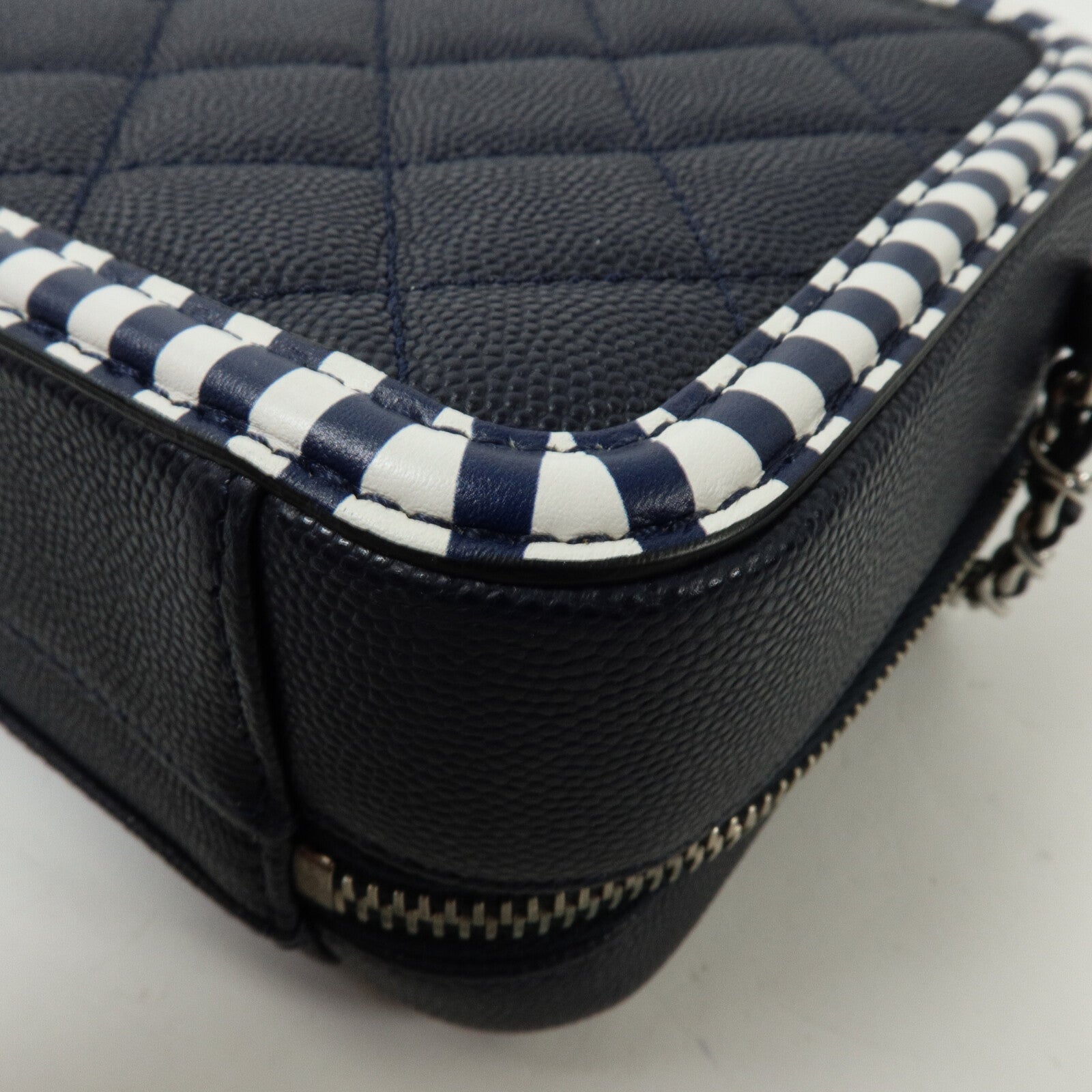 CHANEL 牛皮皮革Vanity Case鏈帶手挽肩背兩用袋