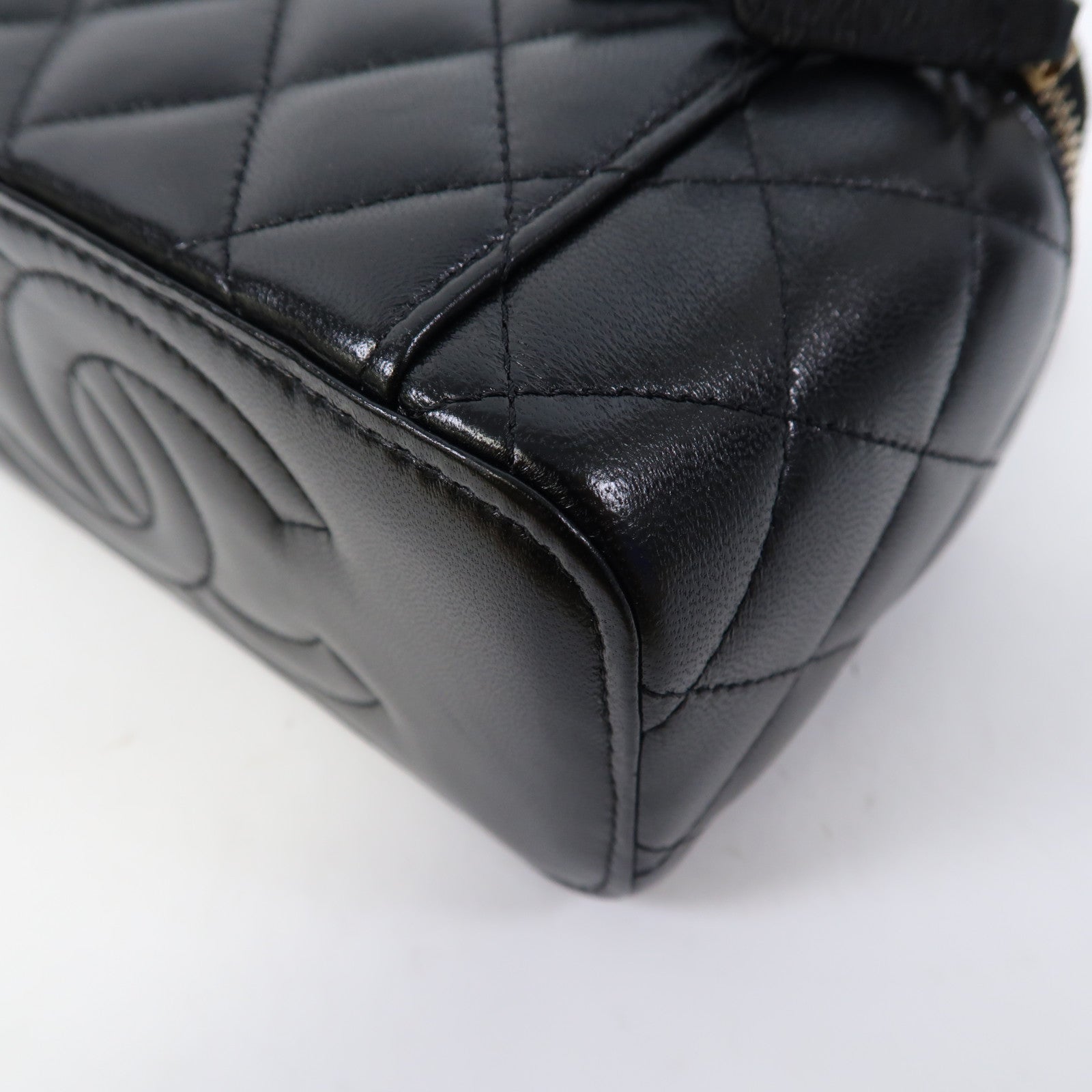 CHANEL 【激減優惠】菱格羊皮皮革Vanity Case金扣鏈帶肩背袋黑色