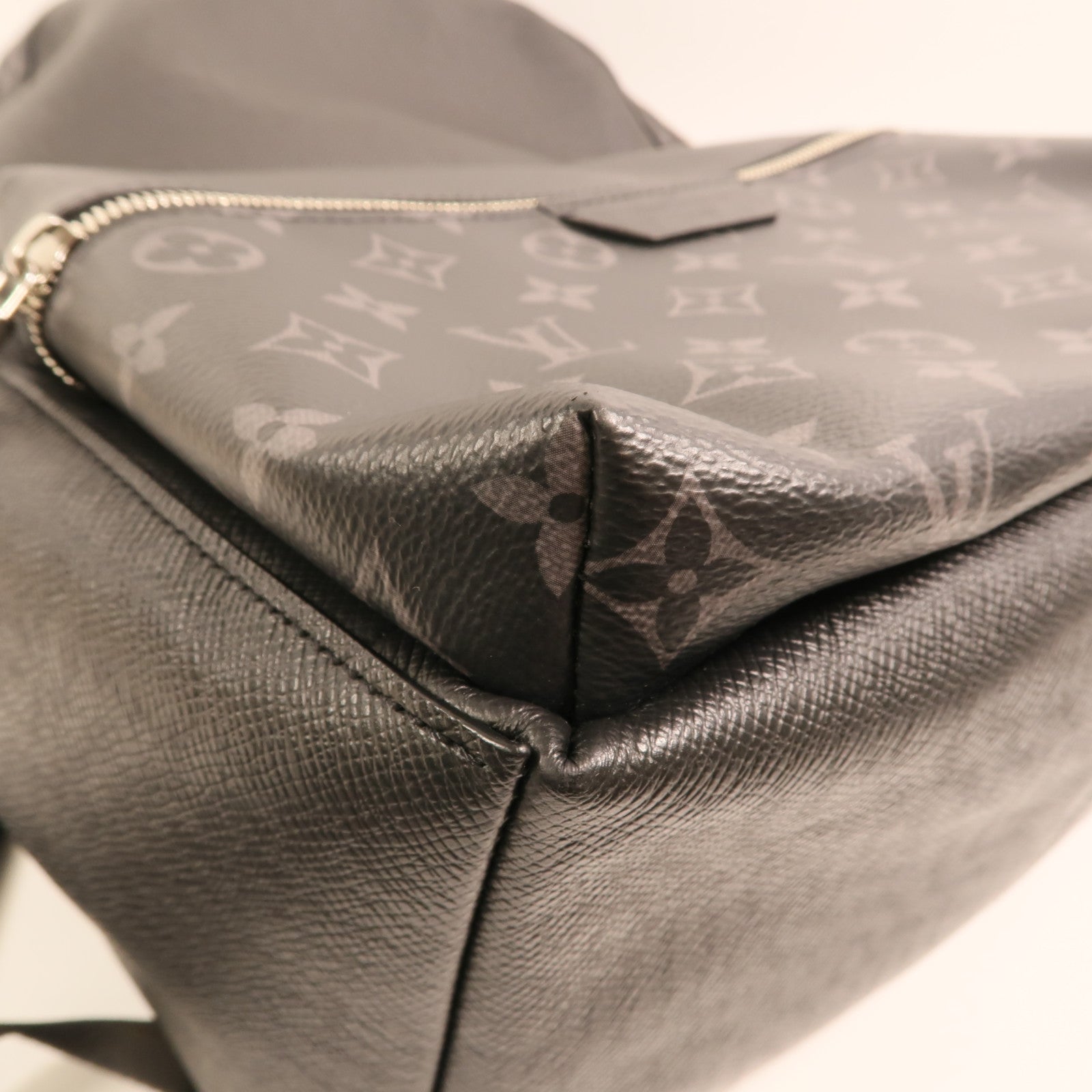 LOUIS VUITTON Taigarama Discovery Backpack銀扣背包