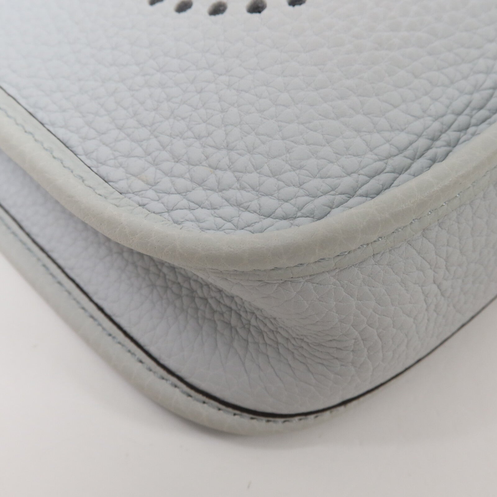HERMES Clemence皮革Evelyne TPM肩背袋Bleu Pale