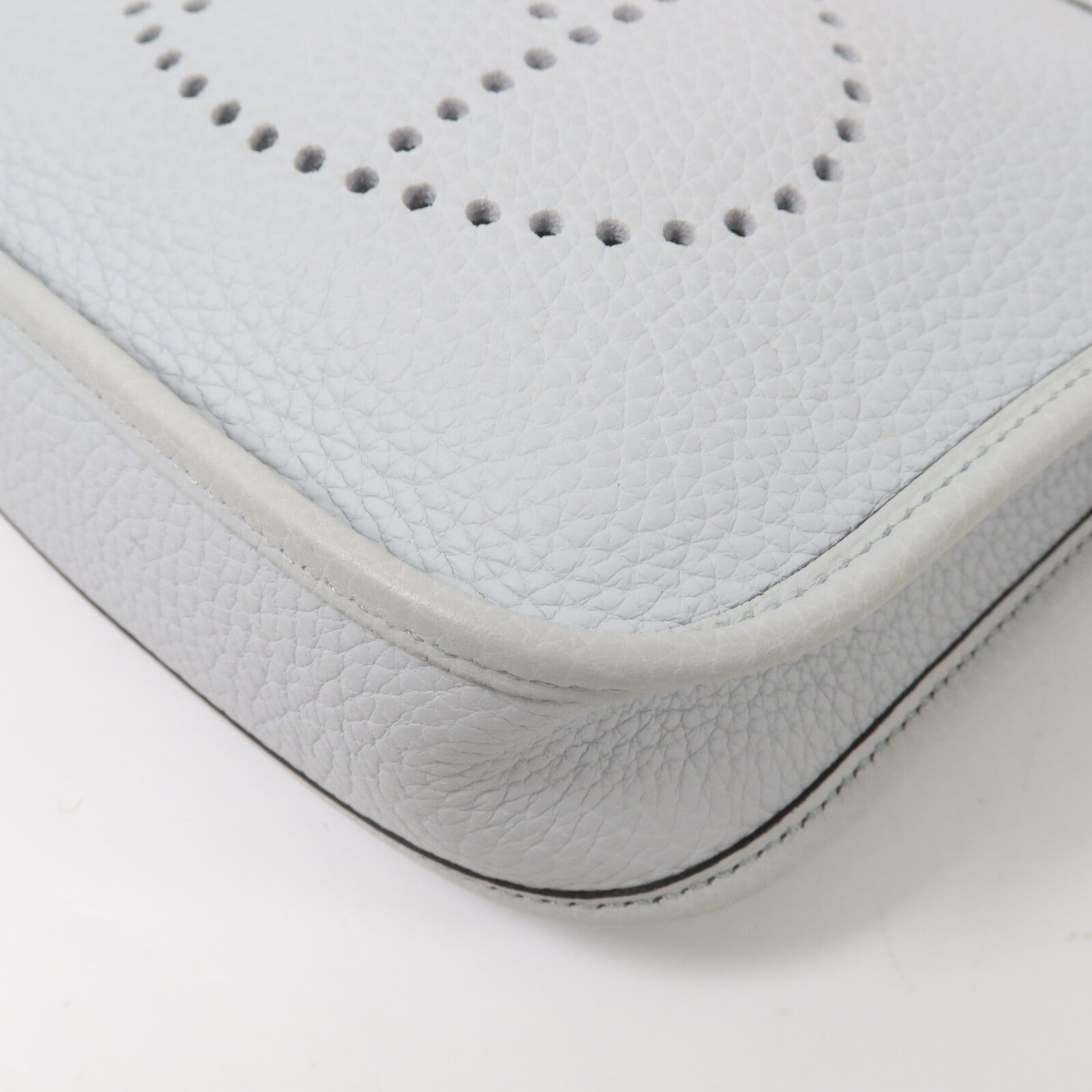 HERMES Clemence皮革Evelyne TPM肩背袋Bleu Pale