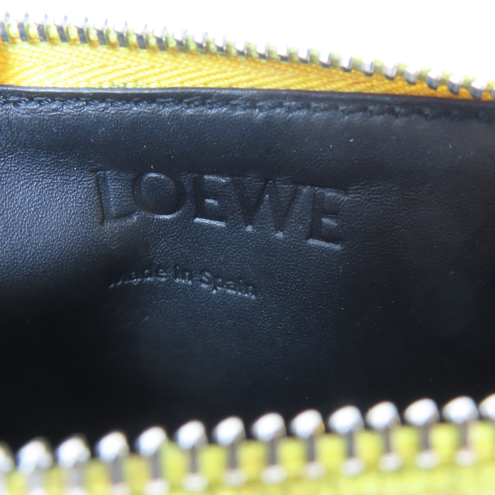 LOEWE 牛皮皮革Coin/Card Case銀扣零錢包/卡片套黑色/彩色