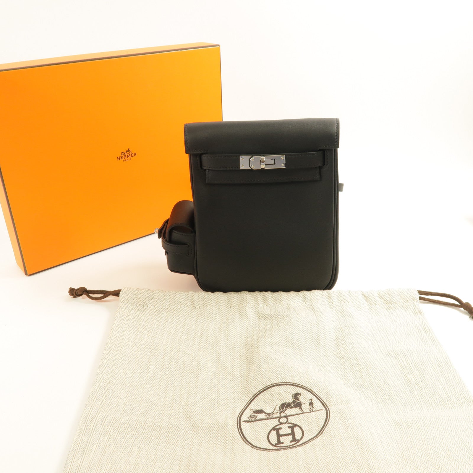 HERMES Swift皮革Kelly Jump銀扣背包Noir