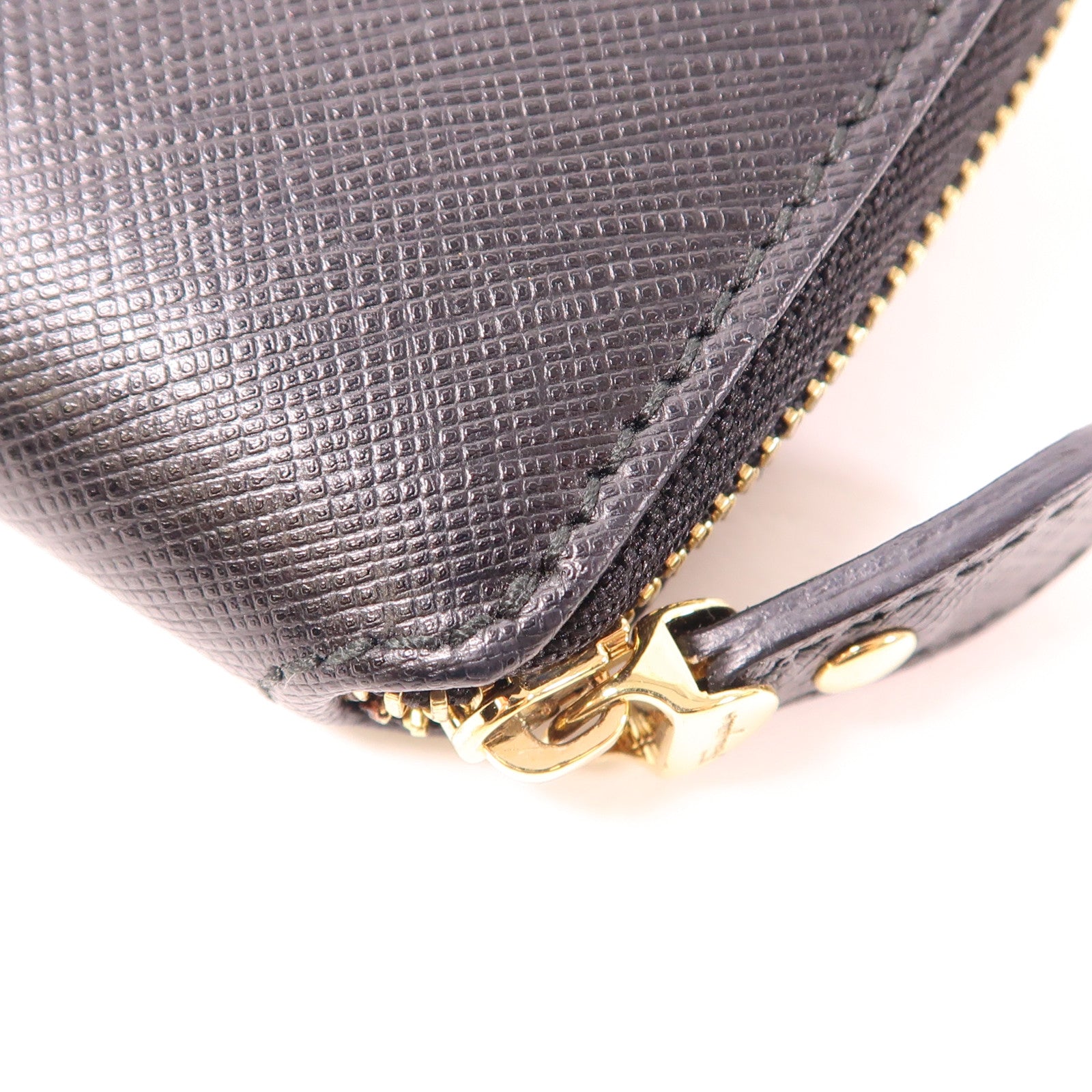 Salvatore Ferragamo 牛皮皮革Coin Case金扣零錢包