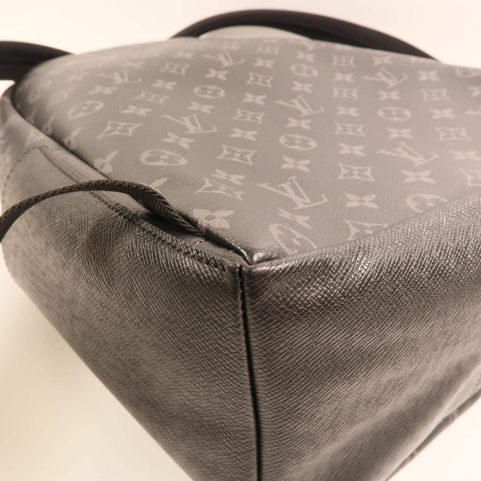 LOUIS VUITTON Taigarama Discovery Backpack銀扣背包