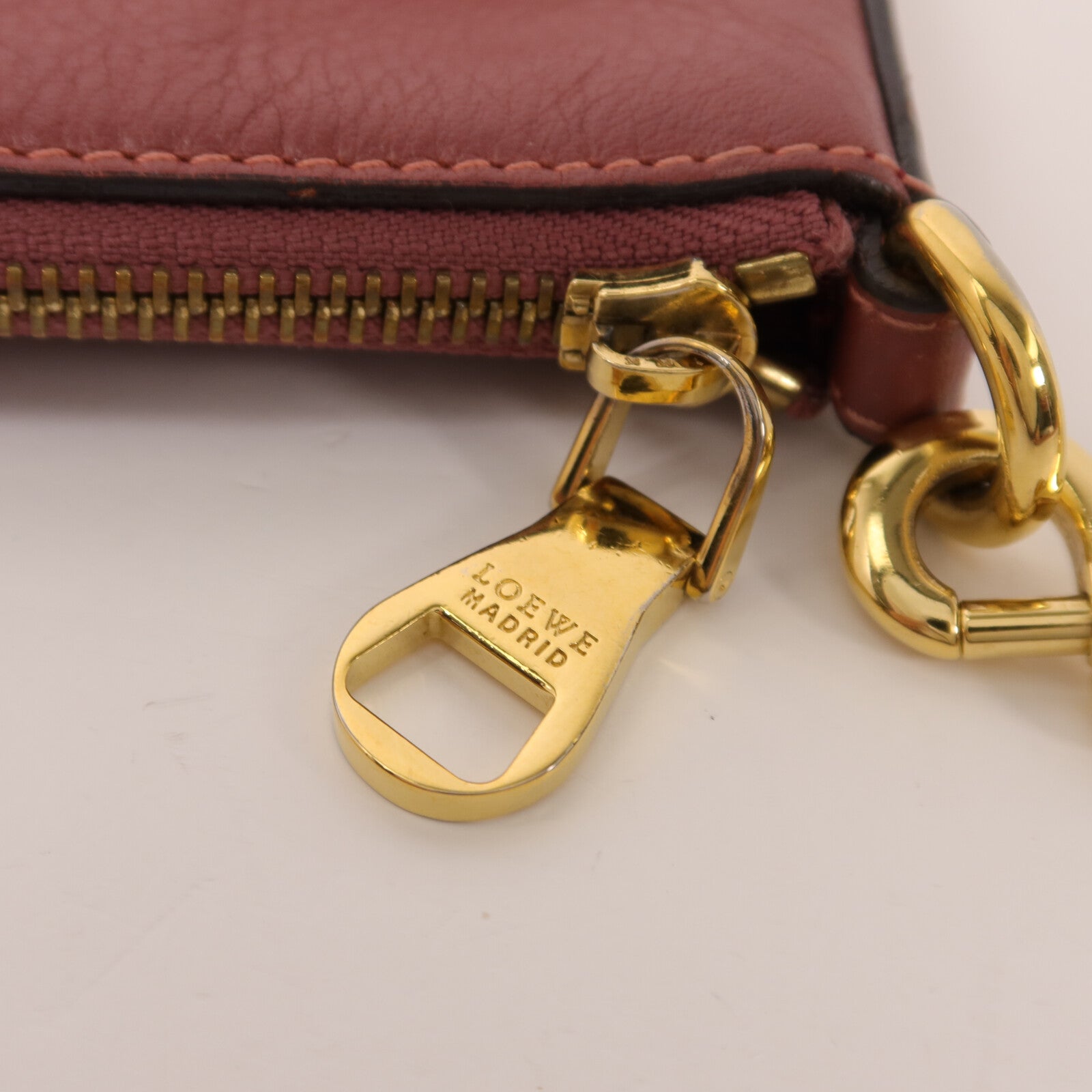 LOEWE 牛皮皮革Heritage Madrid 1846肩背袋