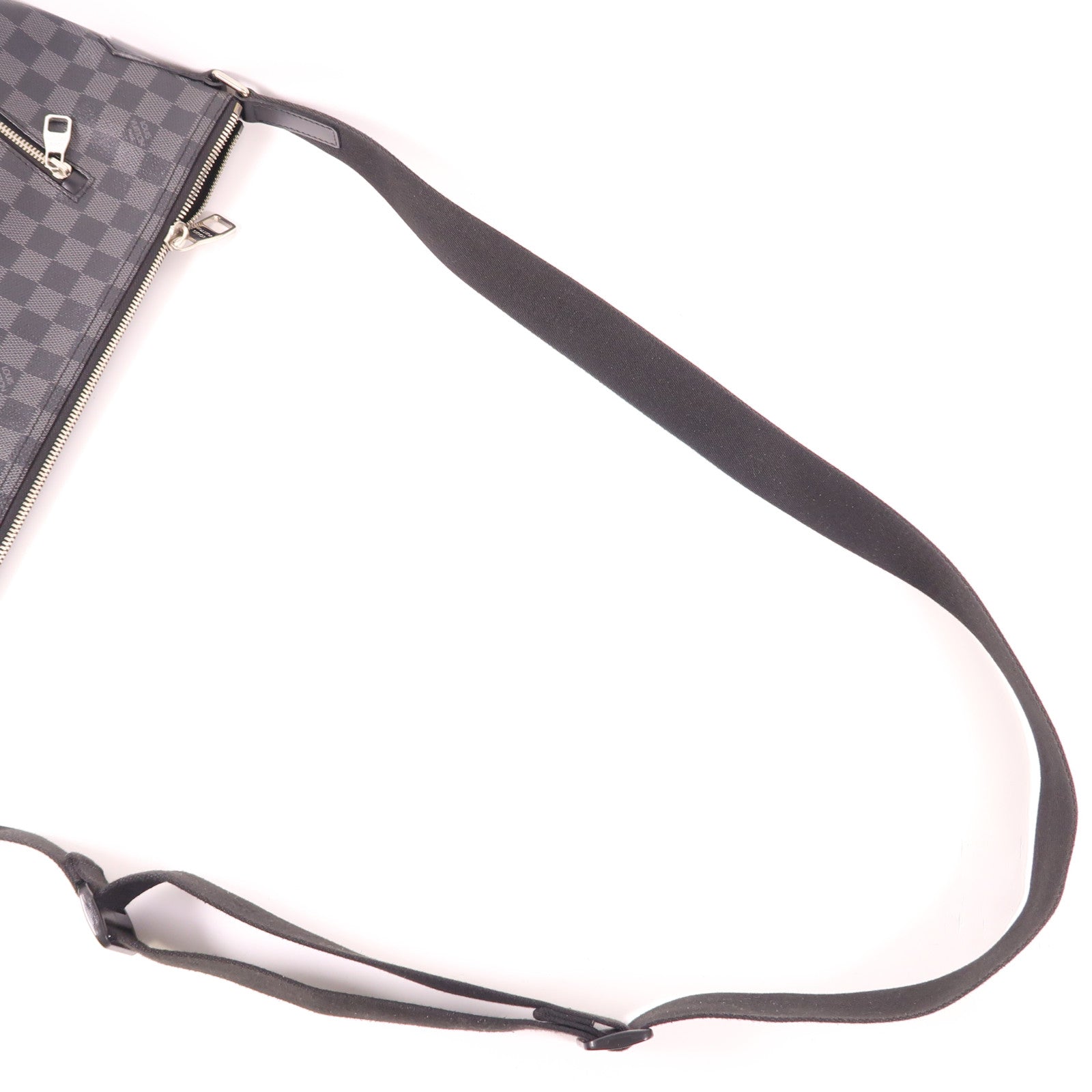 LOUIS VUITTON Damier Graphite Mick MM銀扣肩背袋