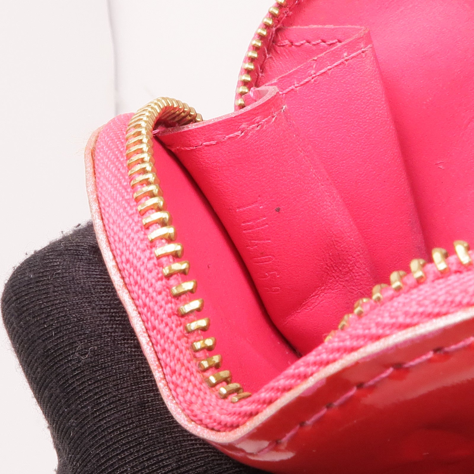 LOUIS VUITTON Vernis Porte Monet-Cool Coin Case金扣零錢包