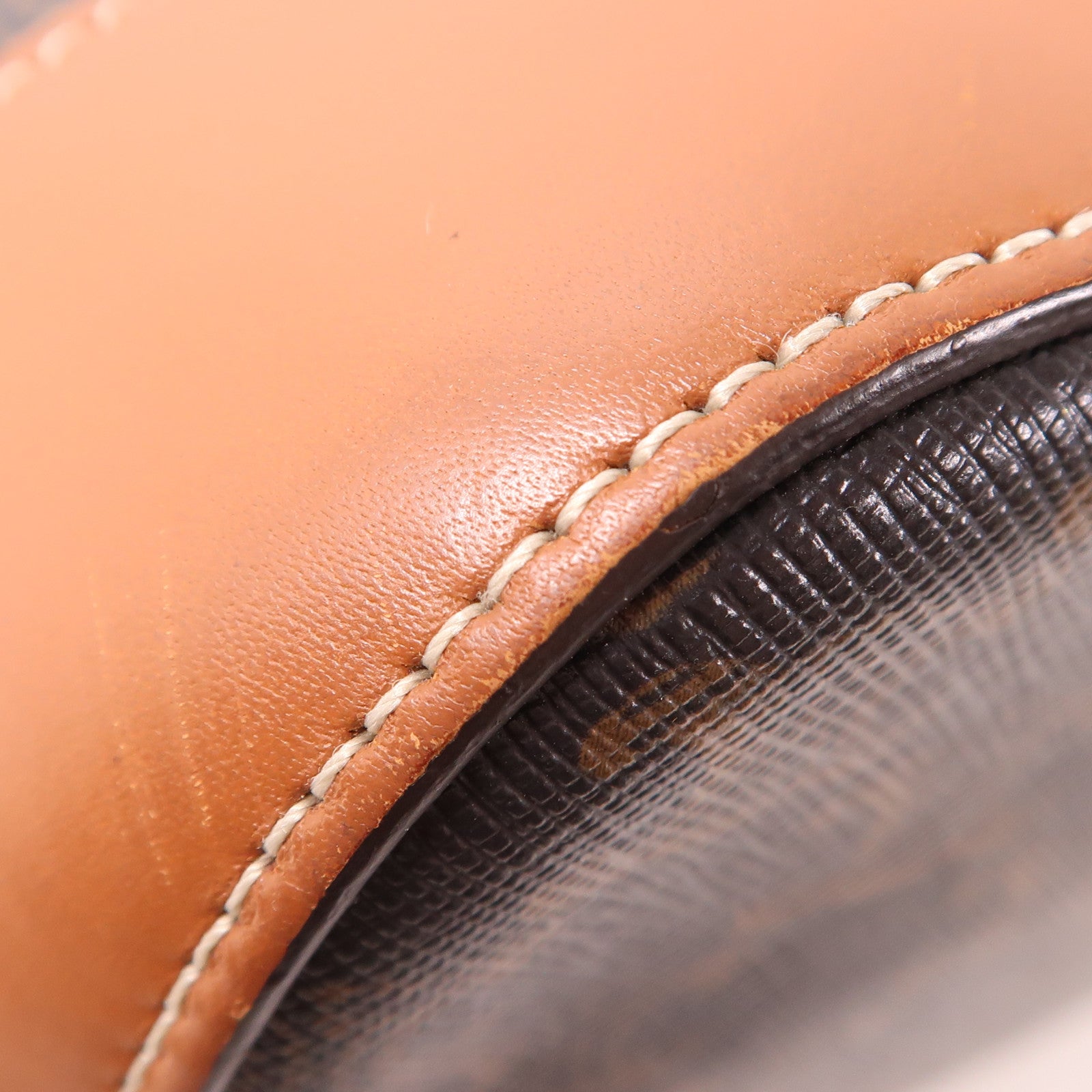 CELINE 塗層帆布Triomphe Bucket Medium金扣肩背袋