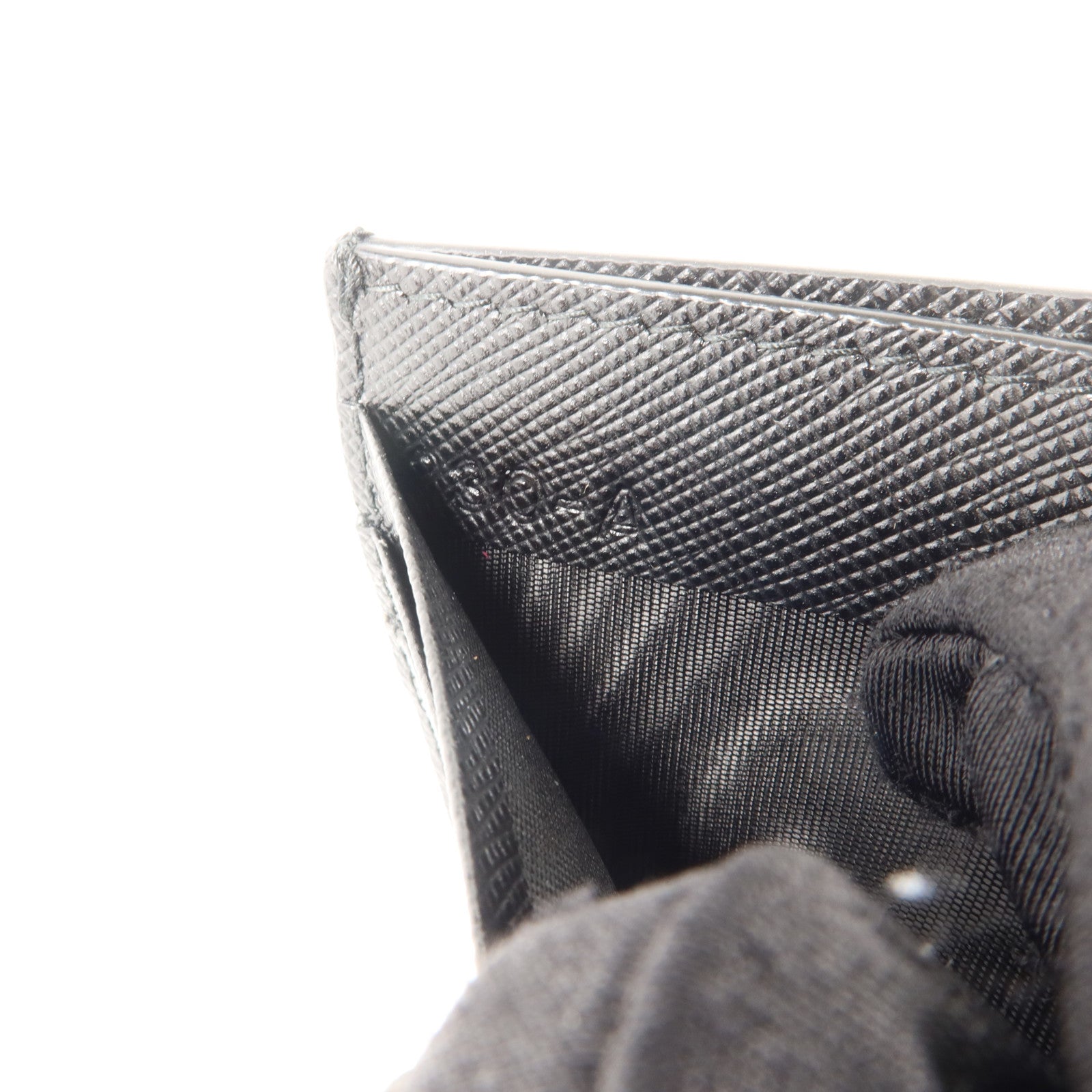PRADA Saffiano皮革Bifold Wallet銀扣錢包