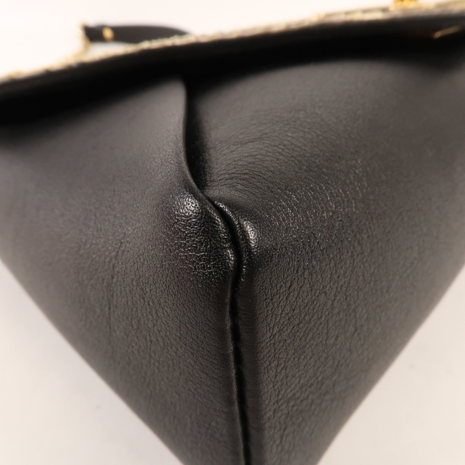 LOUIS VUITTON 蛇皮皮革Love Note金扣鏈帶肩背袋