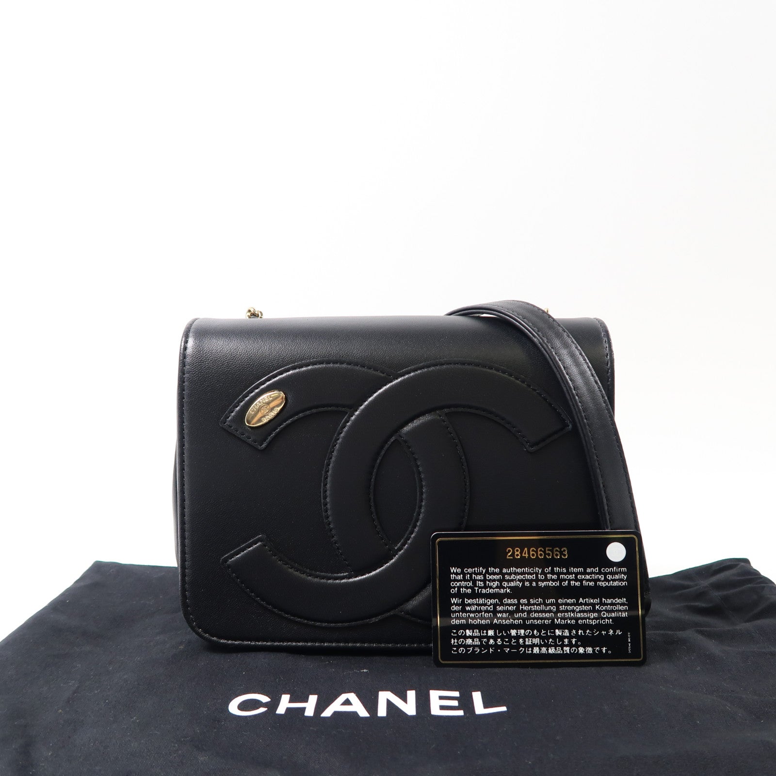 CHANEL 羊皮皮革Shoulder Bag金扣鏈帶肩背袋黑色
