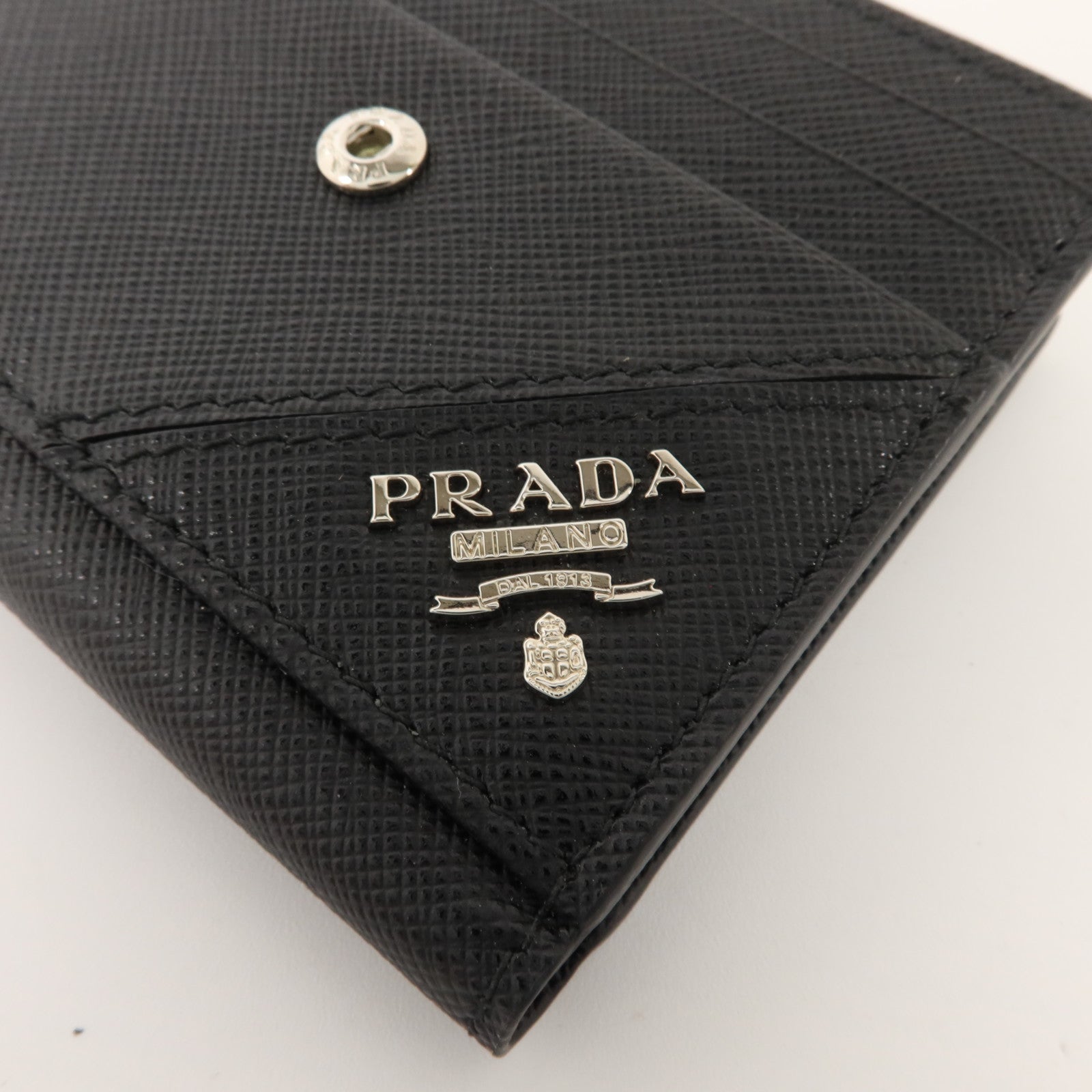 PRADA Saffiano皮革Bifold Wallet銀扣錢包