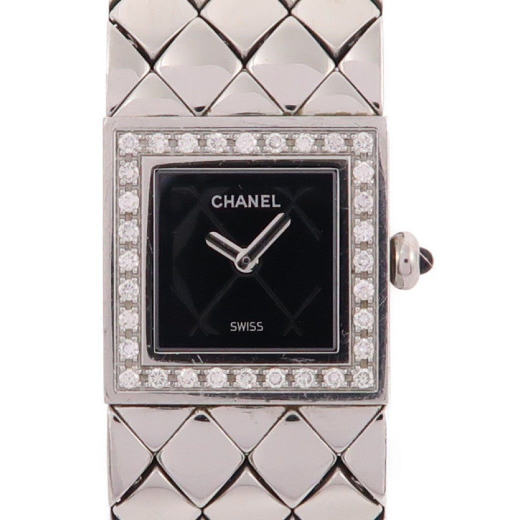 CHANEL Matelasse Diamond H0489