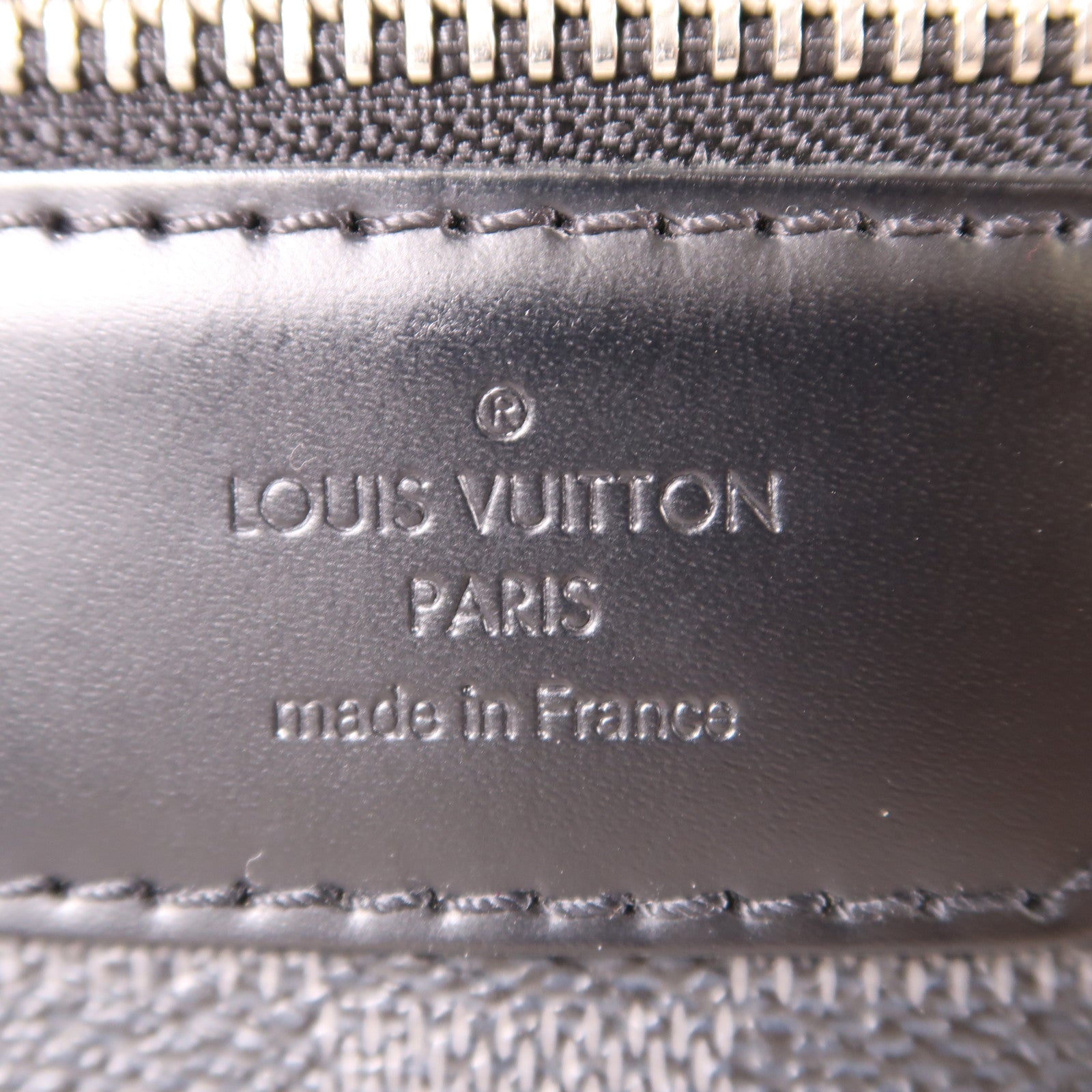 LOUIS VUITTON Damier Graphite Mick MM銀扣肩背袋