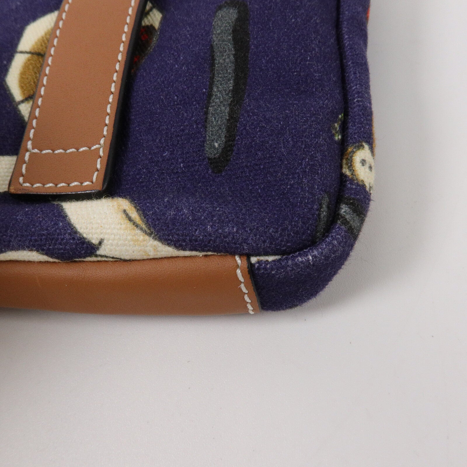 LOEWE 帆布Paula's Ibiza Shoulder Bag肩背袋