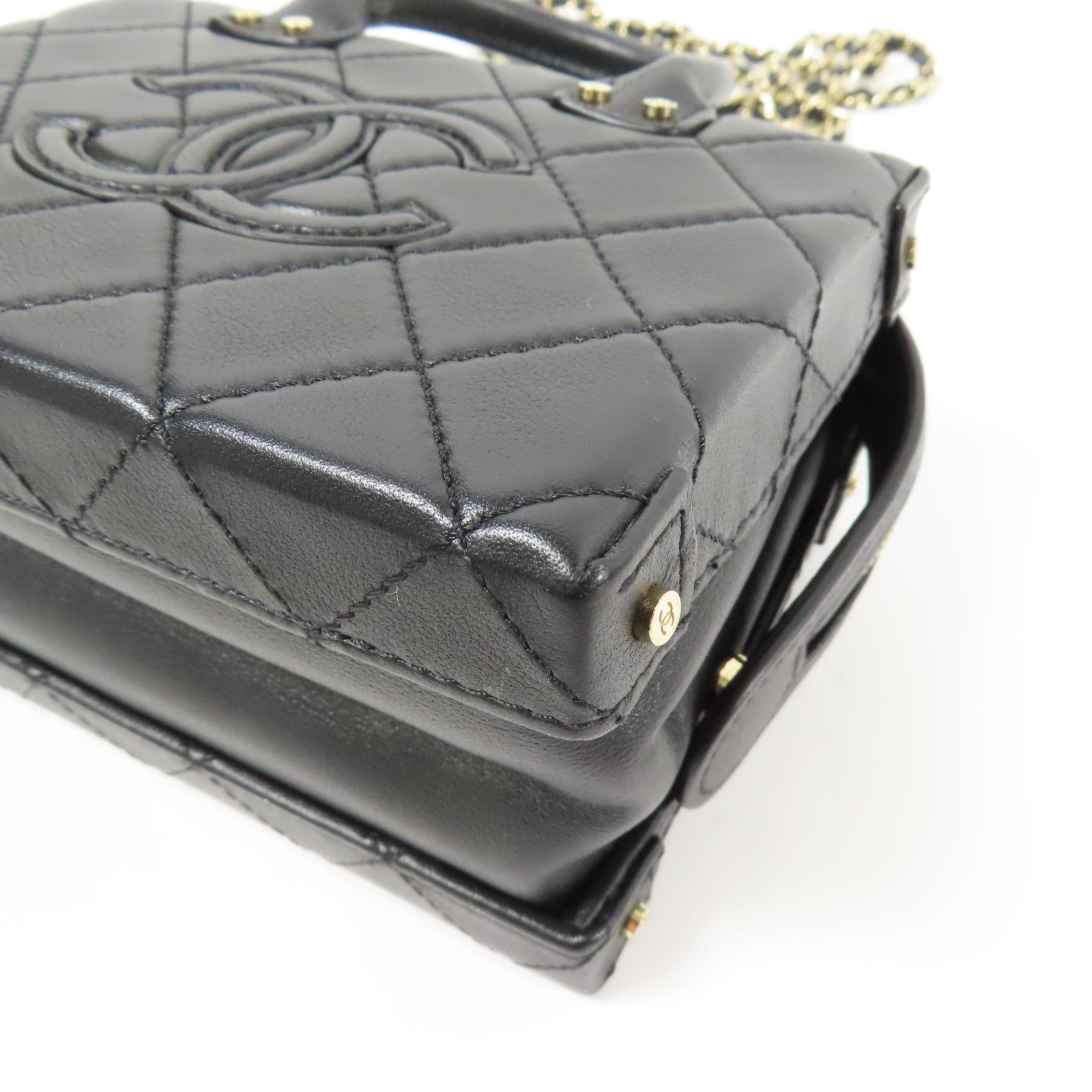 CHANEL 牛皮皮革Cosmetic Case金扣手挽肩背兩用袋