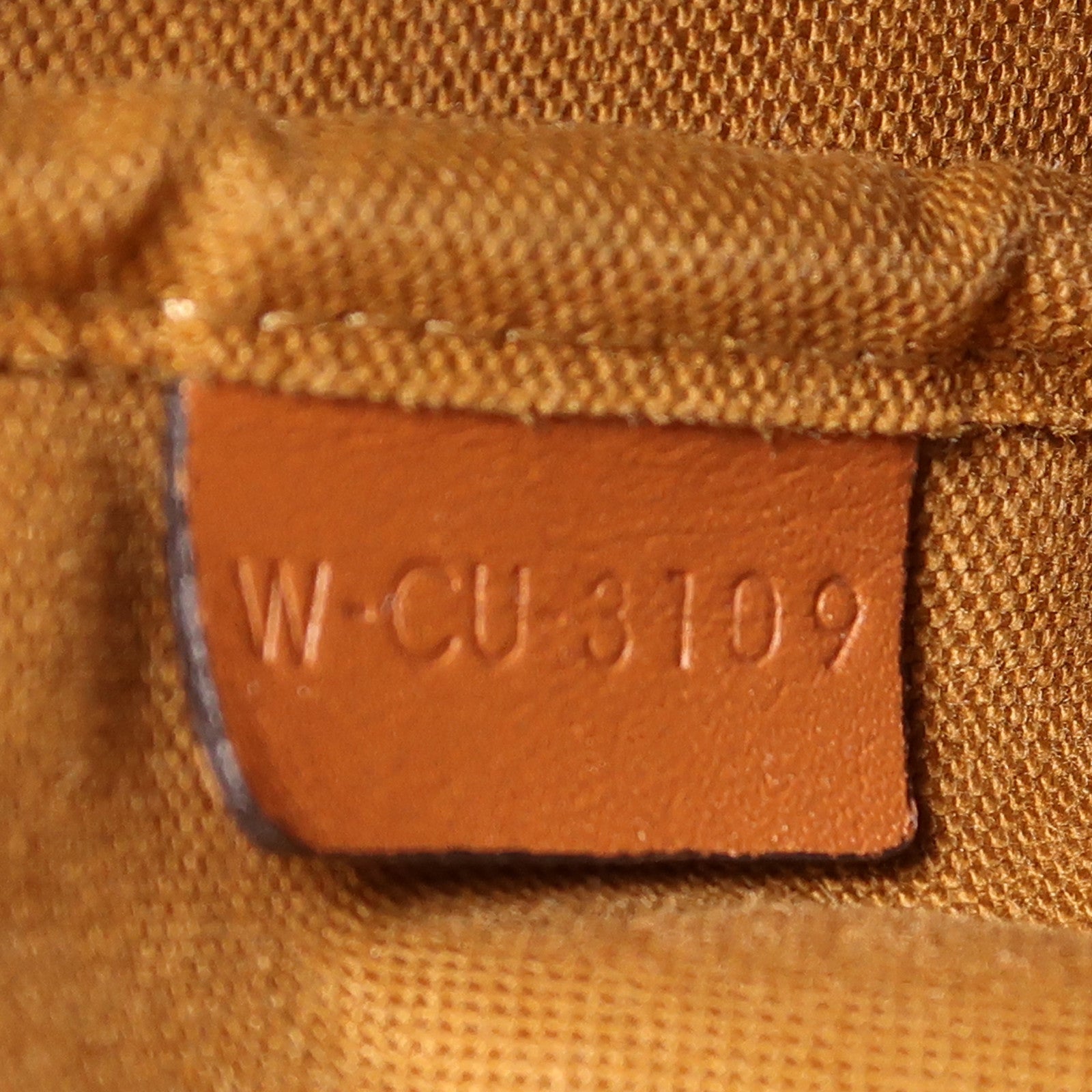CELINE 塗層帆布Triomphe Bucket Medium金扣肩背袋