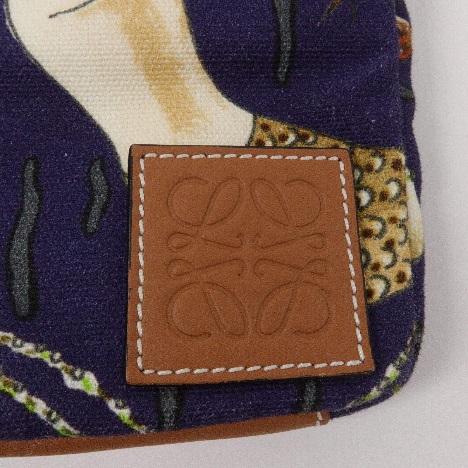 LOEWE 帆布Paula's Ibiza Shoulder Bag肩背袋