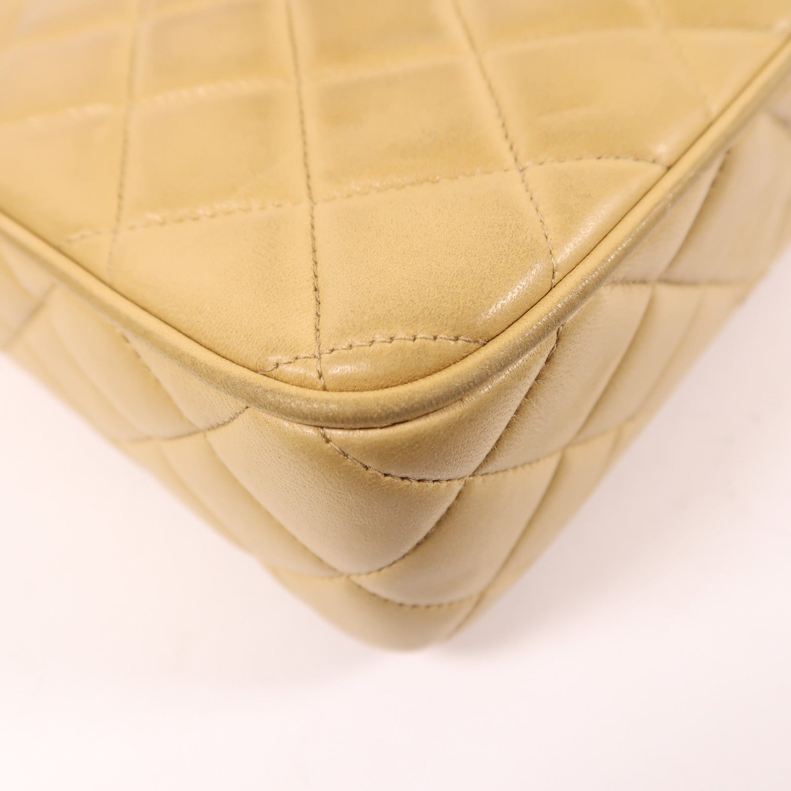 CHANEL 羊皮皮革Vintage Chain Shoulder金扣鏈帶肩背袋黃色