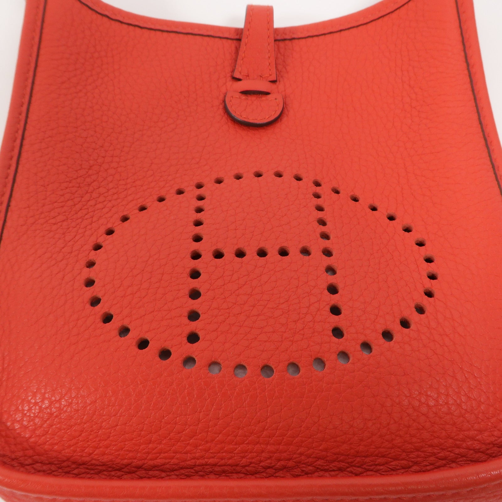 HERMES Clemence皮革Evelyne TPM肩背袋Rouge de Coeur