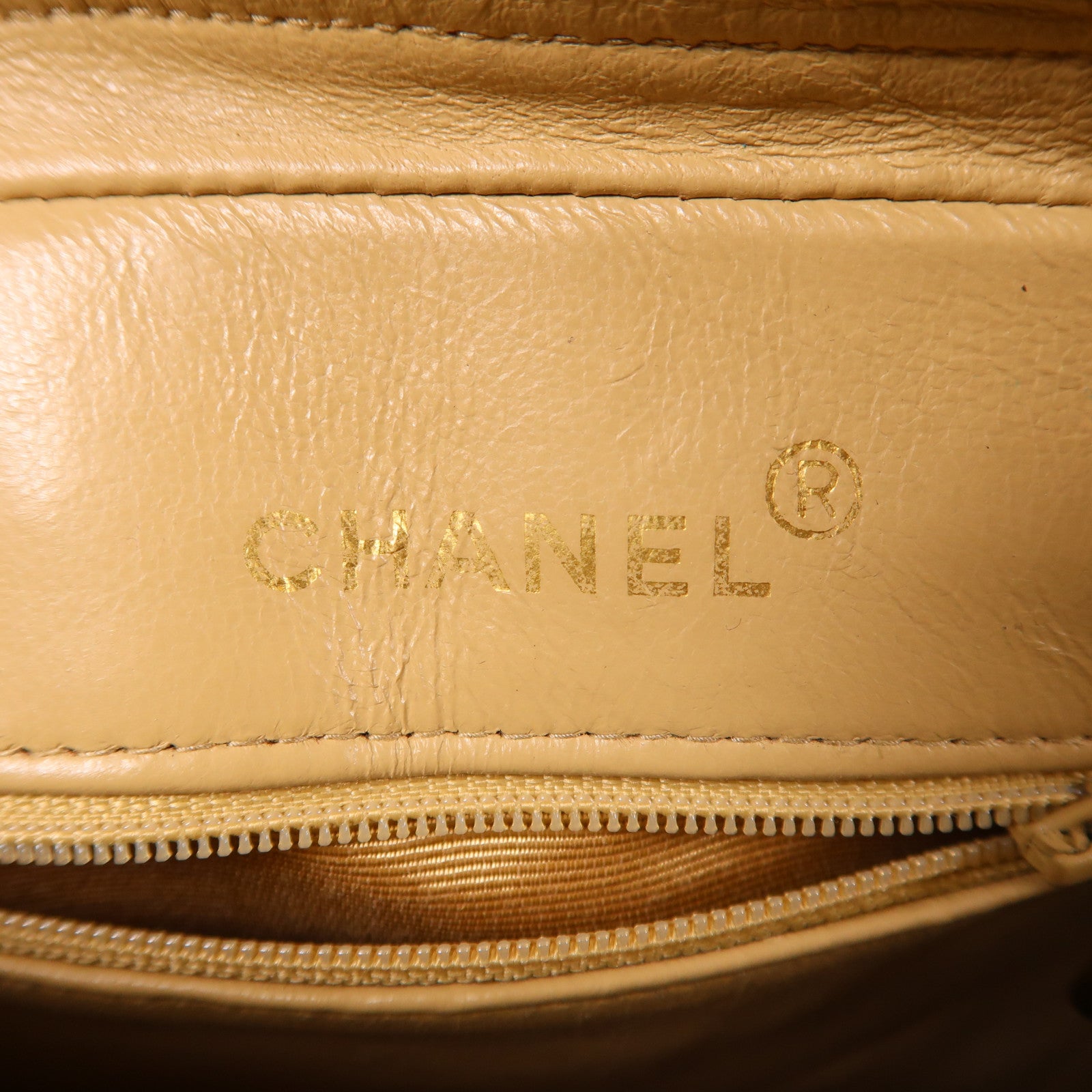 CHANEL 羊皮皮革Vintage Chain Shoulder金扣鏈帶肩背袋黃色