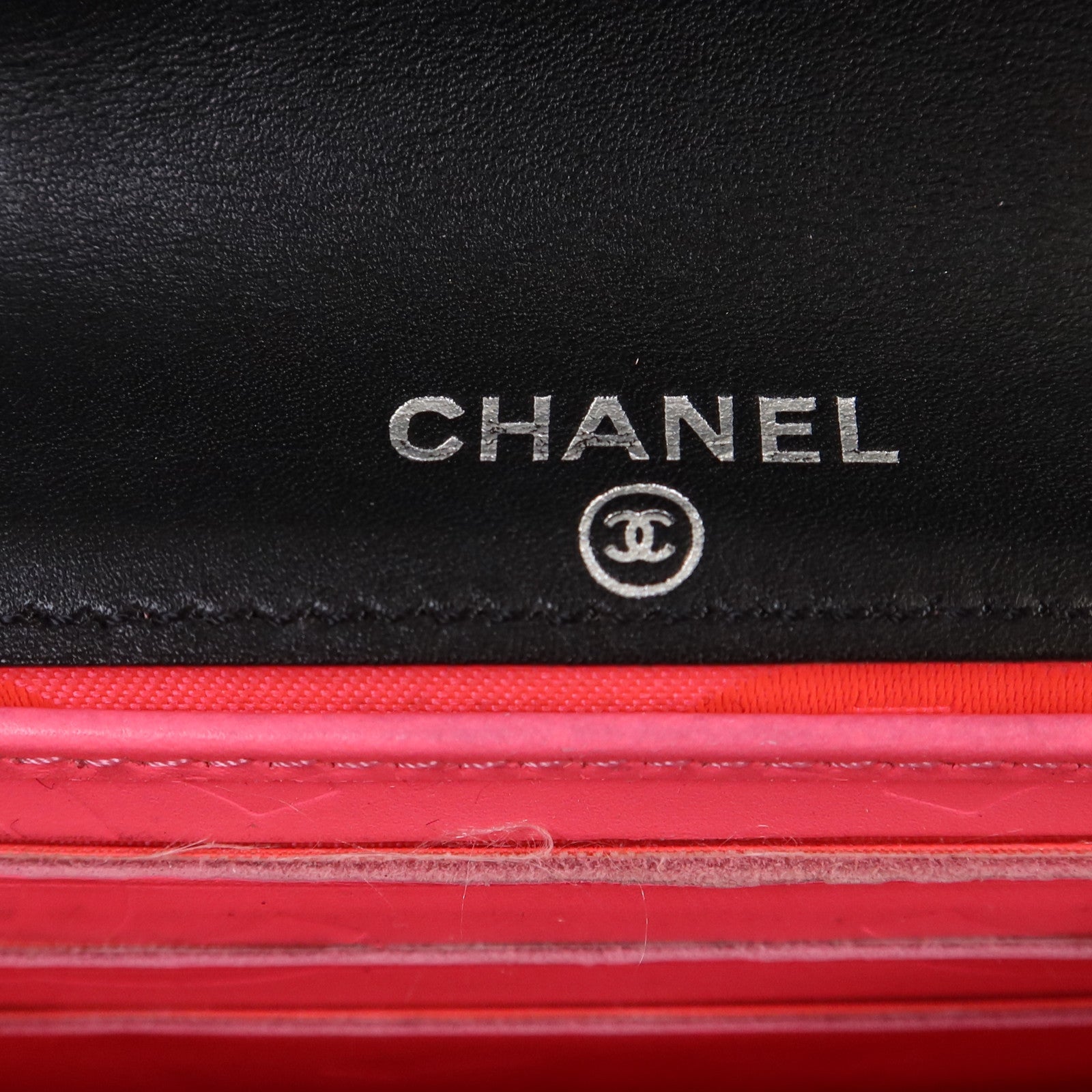 CHANEL 牛皮皮革Cambon Compact Wallet銀扣錢包