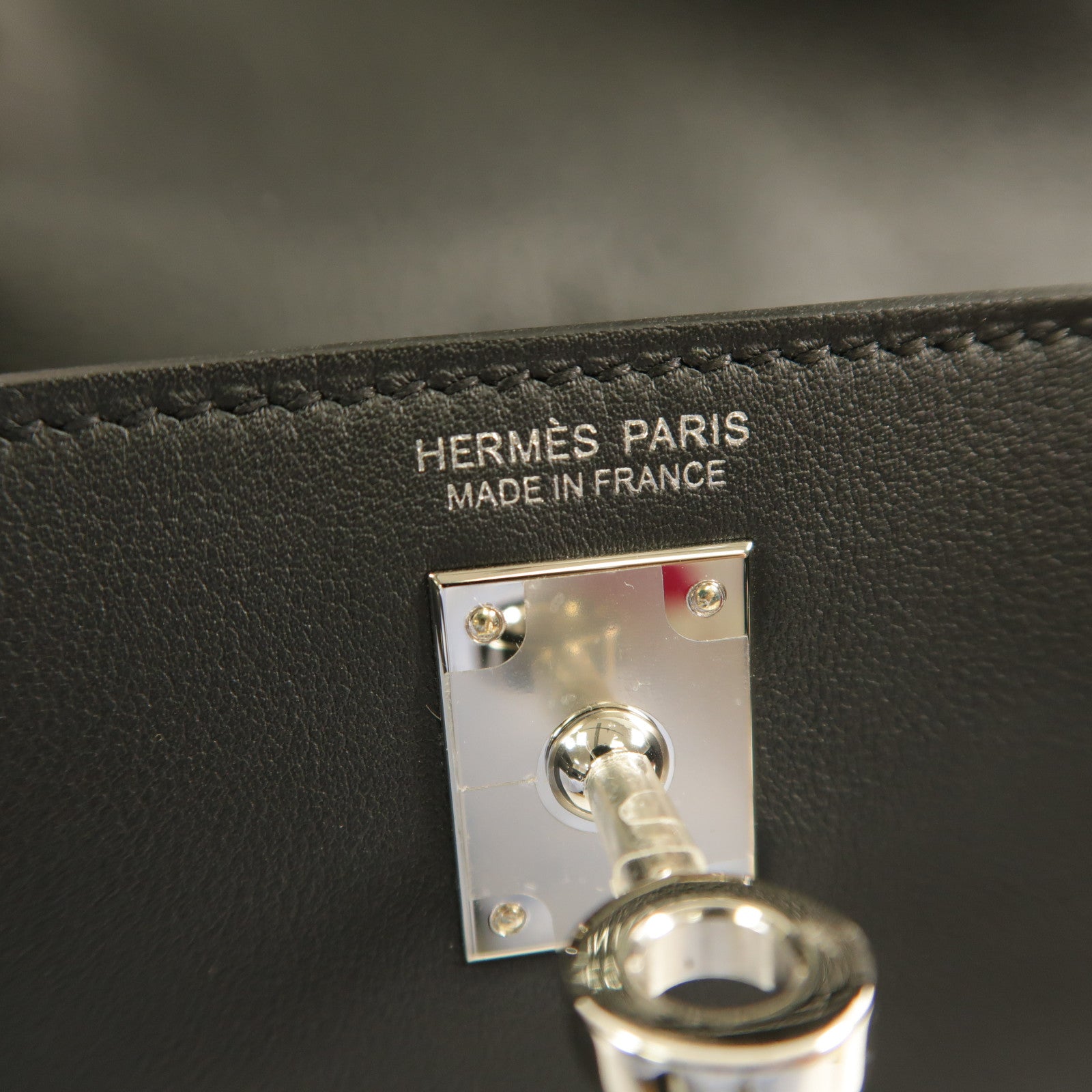 HERMES Swift皮革Kelly Jump銀扣背包Noir